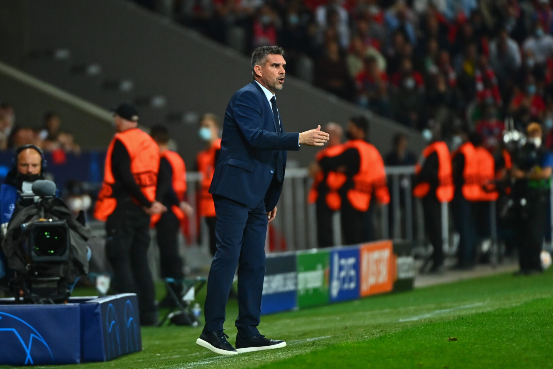 Jocelyn Gourvennec, lors de la rencontre de Ligue des champions entre le LOSC et Wolfsburg. Icon Sport