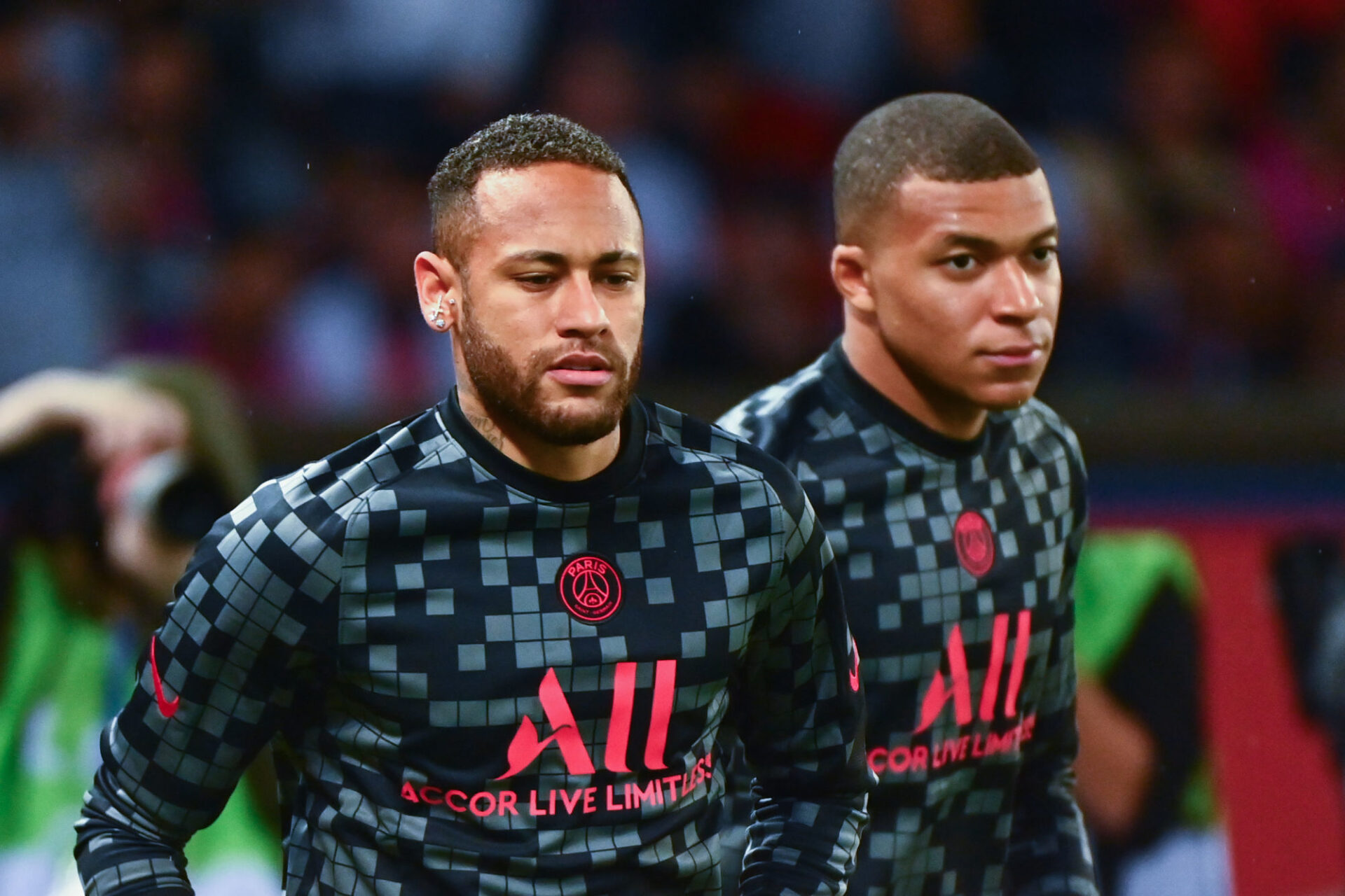 Entre Neymar et Kylian Mbappé, ça va (plus) mal (qu'avant). Icon Sport