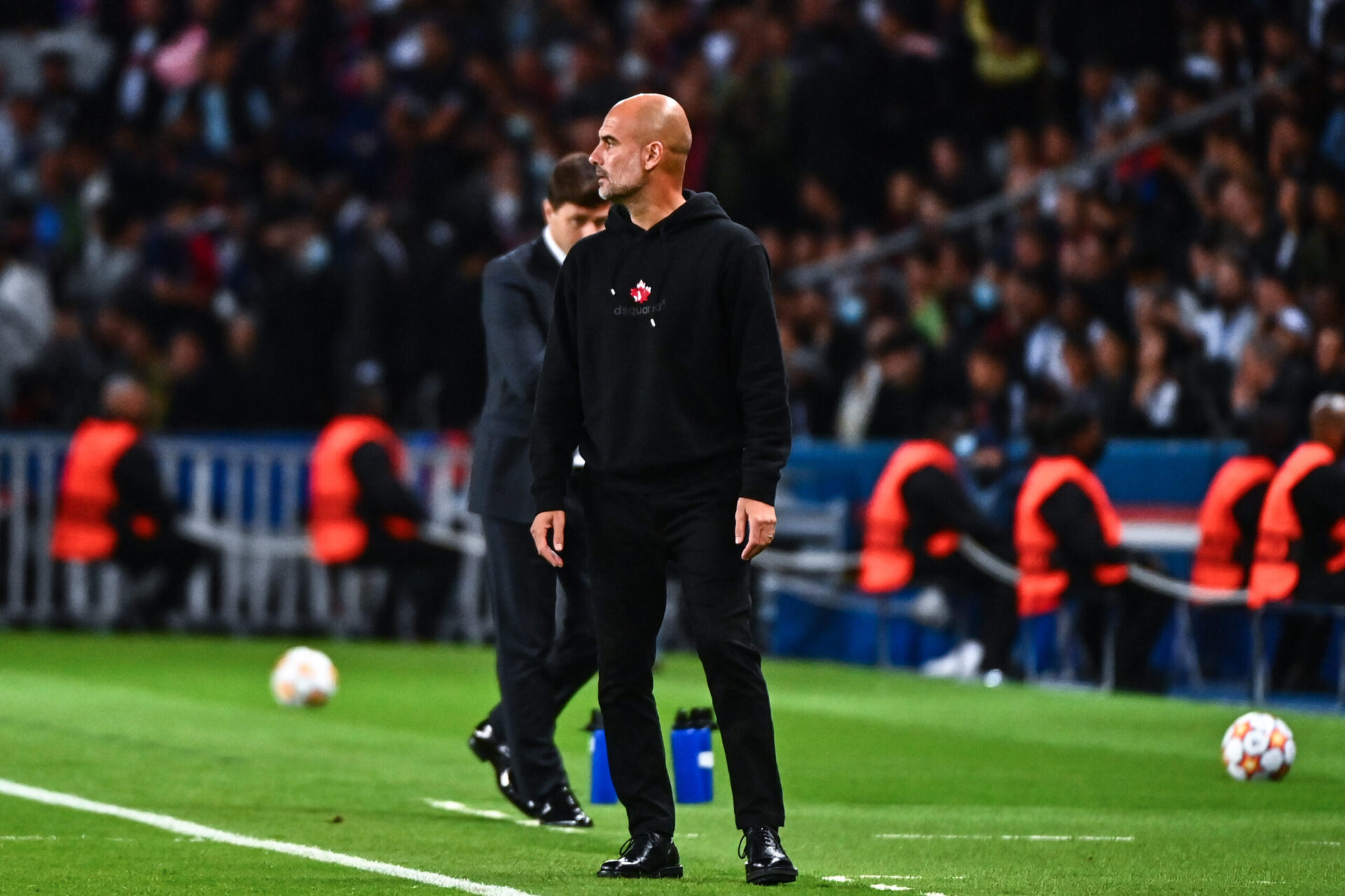 Pep Guardiola sur le banc de Manchester City face au PSG (iconsport)