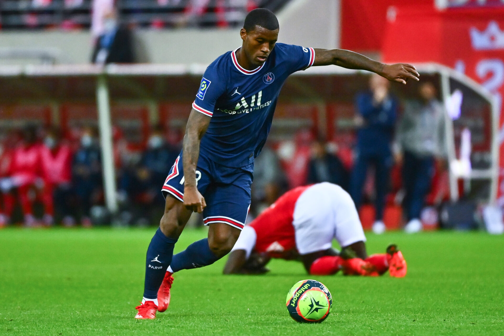 À Bruges, Wijnaldum va disputer son premier match de Ligue des champions avec le PSG (iconsport)