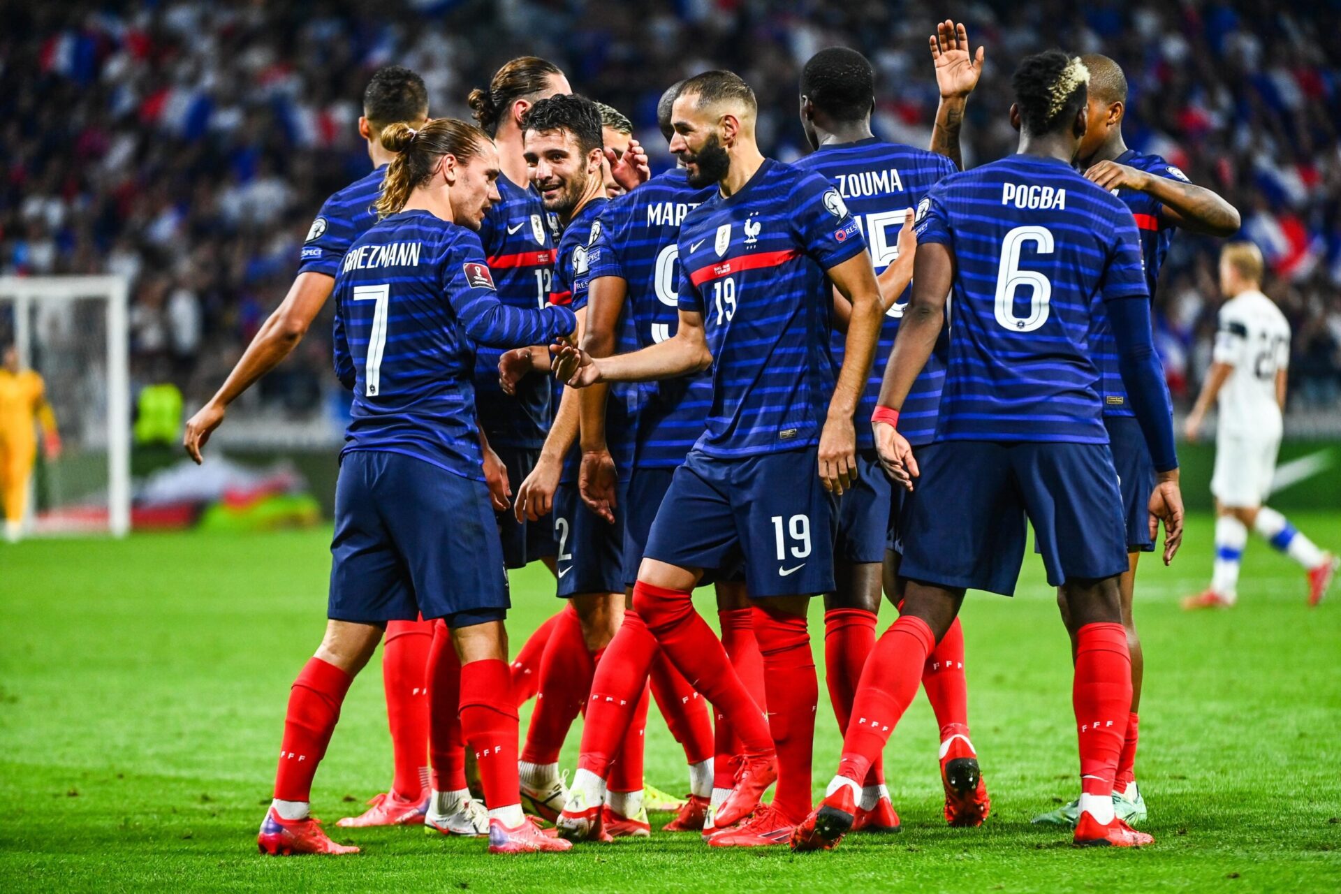 Antoine Griezmann et Karim Benzema, duo de choc face à la Finlande. Icon Sport