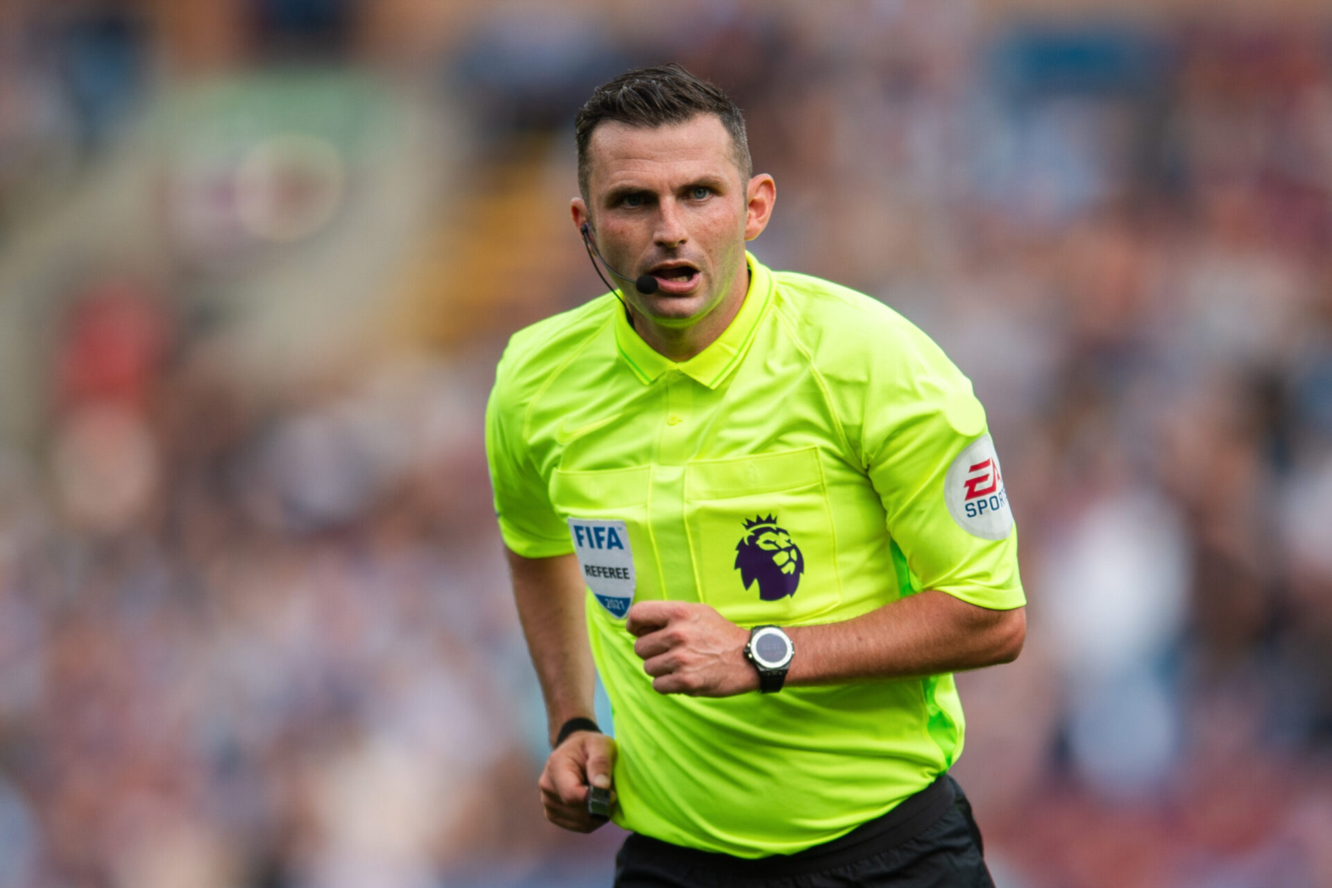 L'Anglais Michael Oliver sera au sifflet de la rencontre entre le Barça et le Bayern en Ligue des champions (iconsport)