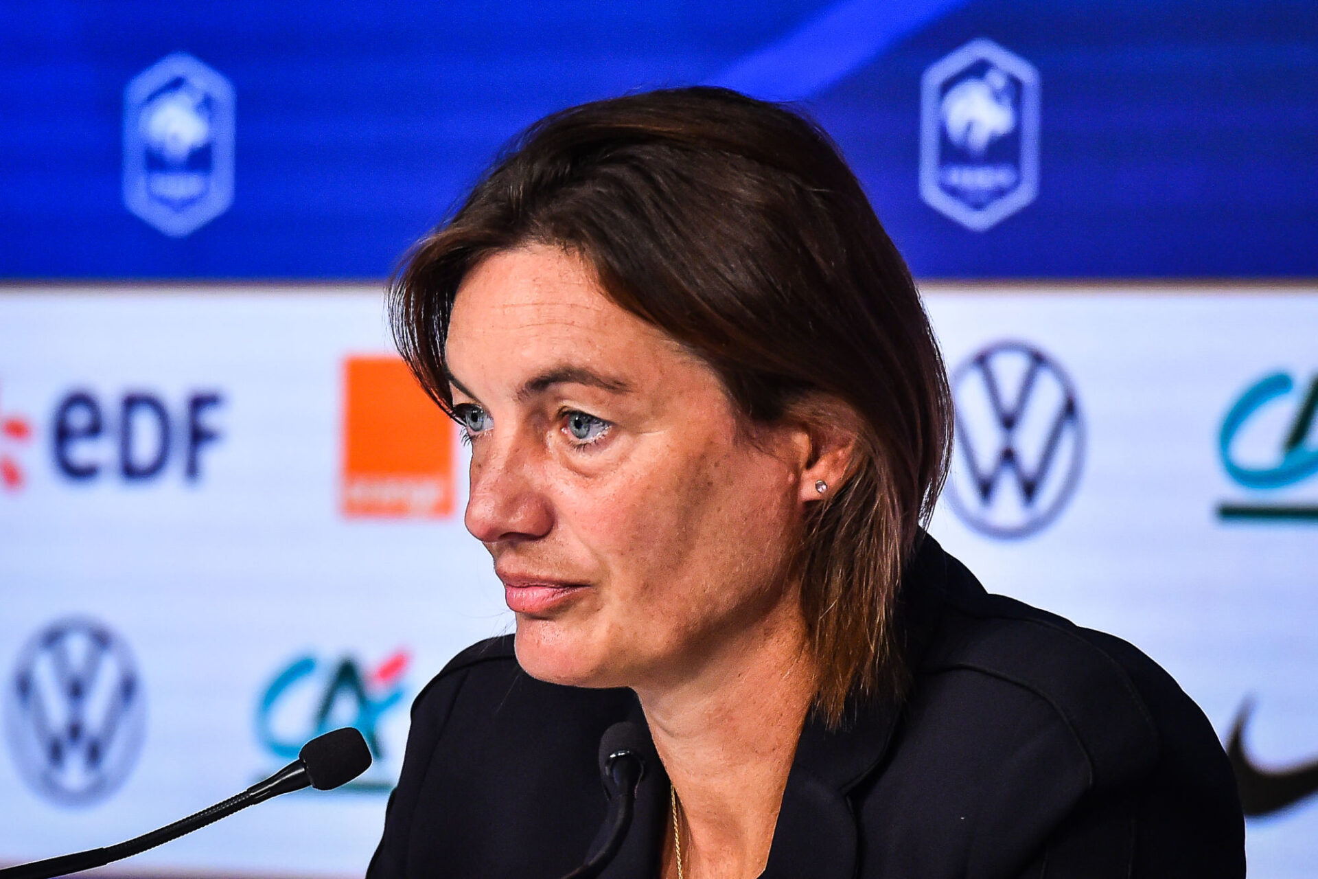 Corinne Diacre a justifié ses choix en conférence de presse. Icon Sport