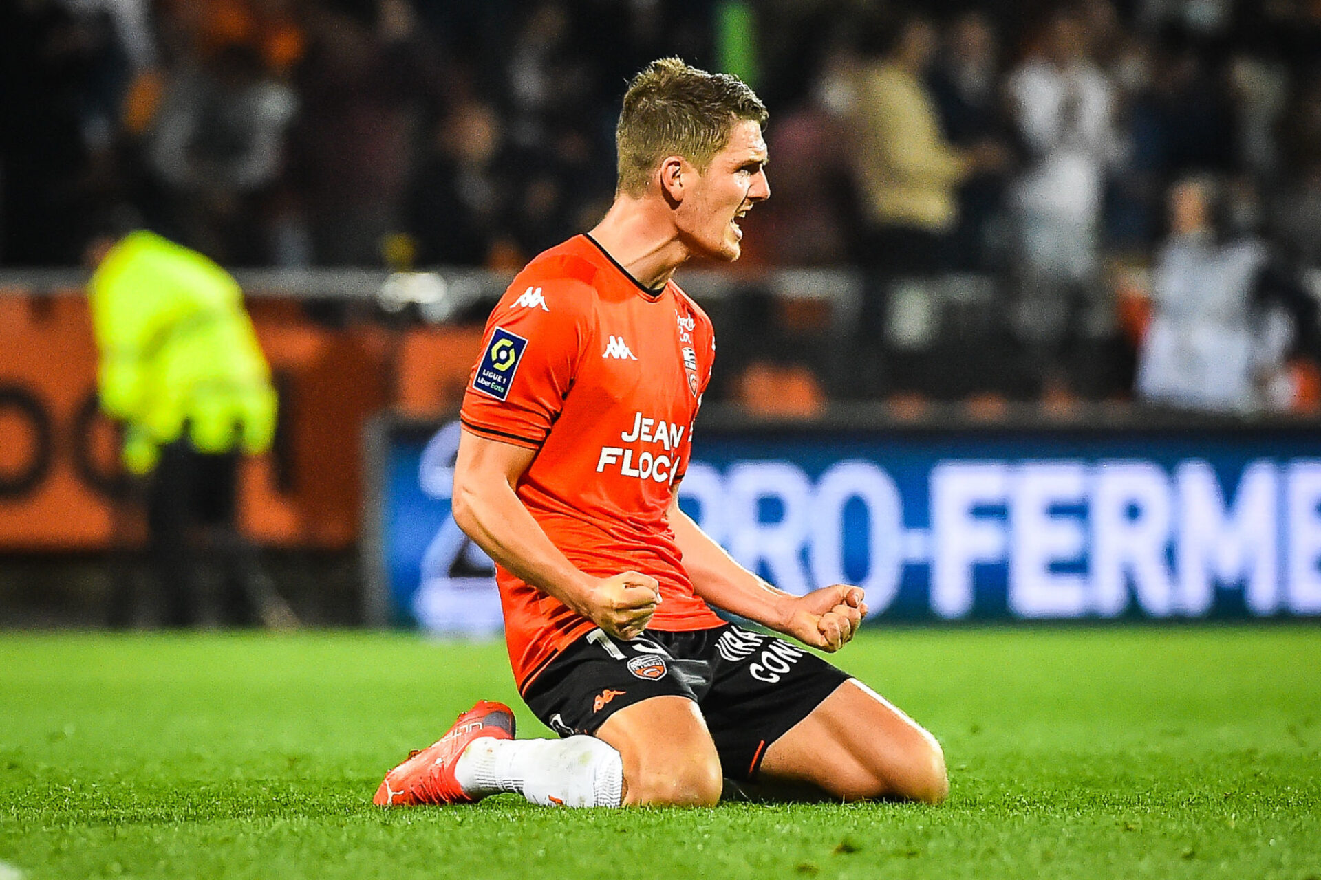 Le défenseur central Julien Laporte peut savourer l'instant présent : Lorient ne tiendra peut-être pas ce rythme toute la saison. Icon Sport
