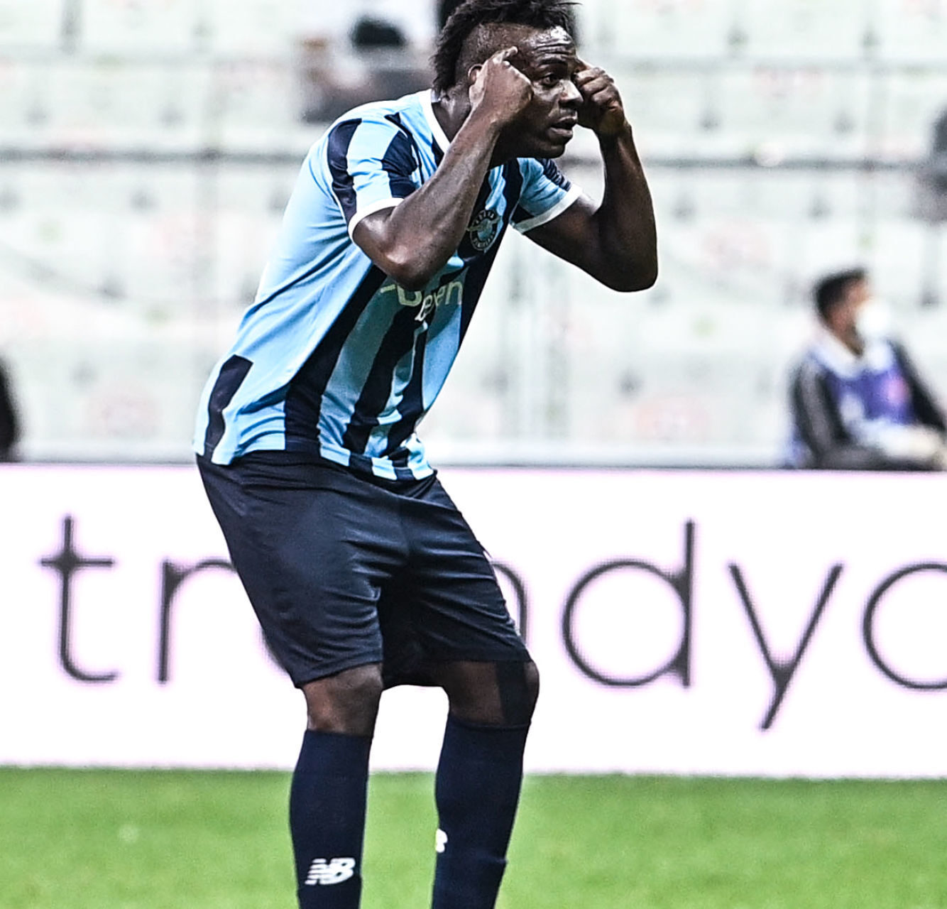 Mario Balotelli en roue libre en Turquie... Icon Sport
