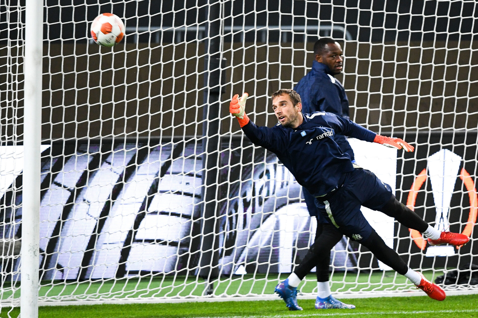 À Monaco, Pau López a remplacé Steve Mandanda dans les buts de l'OM de Jorge Sampaoli (iconsport)