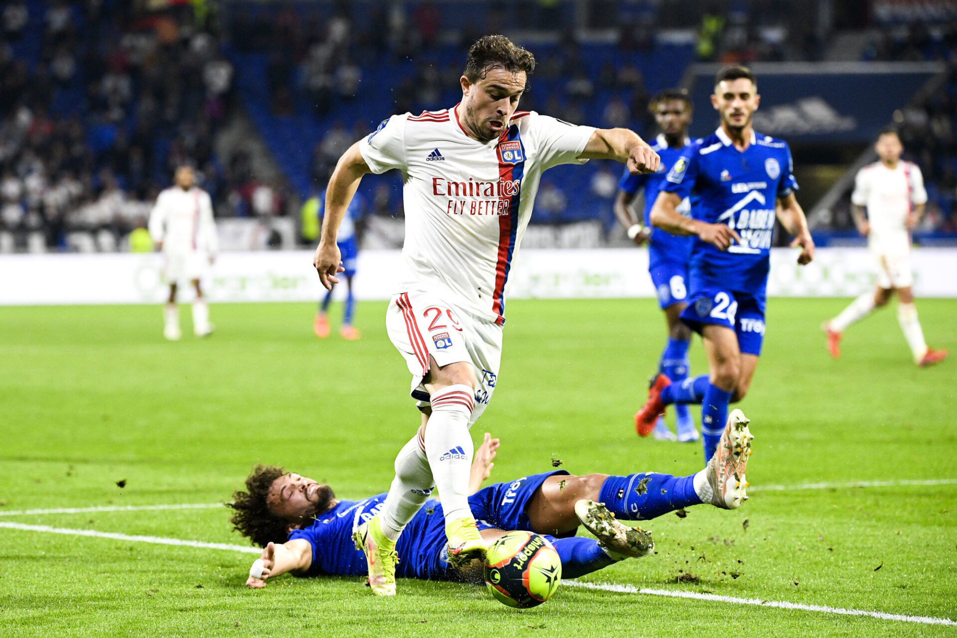Premier but sous les couleurs de l'OL pour Xherdan Shaqiri (iconsport)
