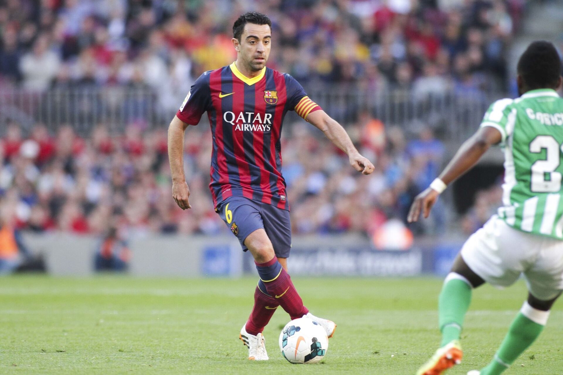 Xavi présente l'avantage de connaître mieux que personne la philosophie de jeu traditionnelle du Barça, après avoir été un porte-étendard du club pendant 17 ans sur les terrains (1998-2015). Icon Sport