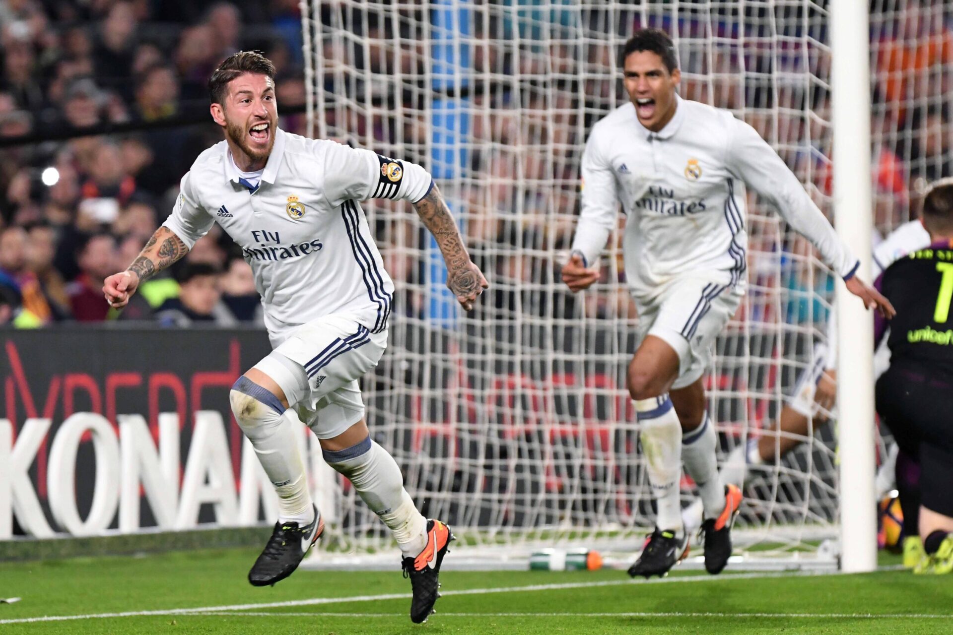 Varane a formé avec Sergio Ramos une charnière emblématique de ces dernières années aussi bien en Liga que sur la scène européenne (iconsport)