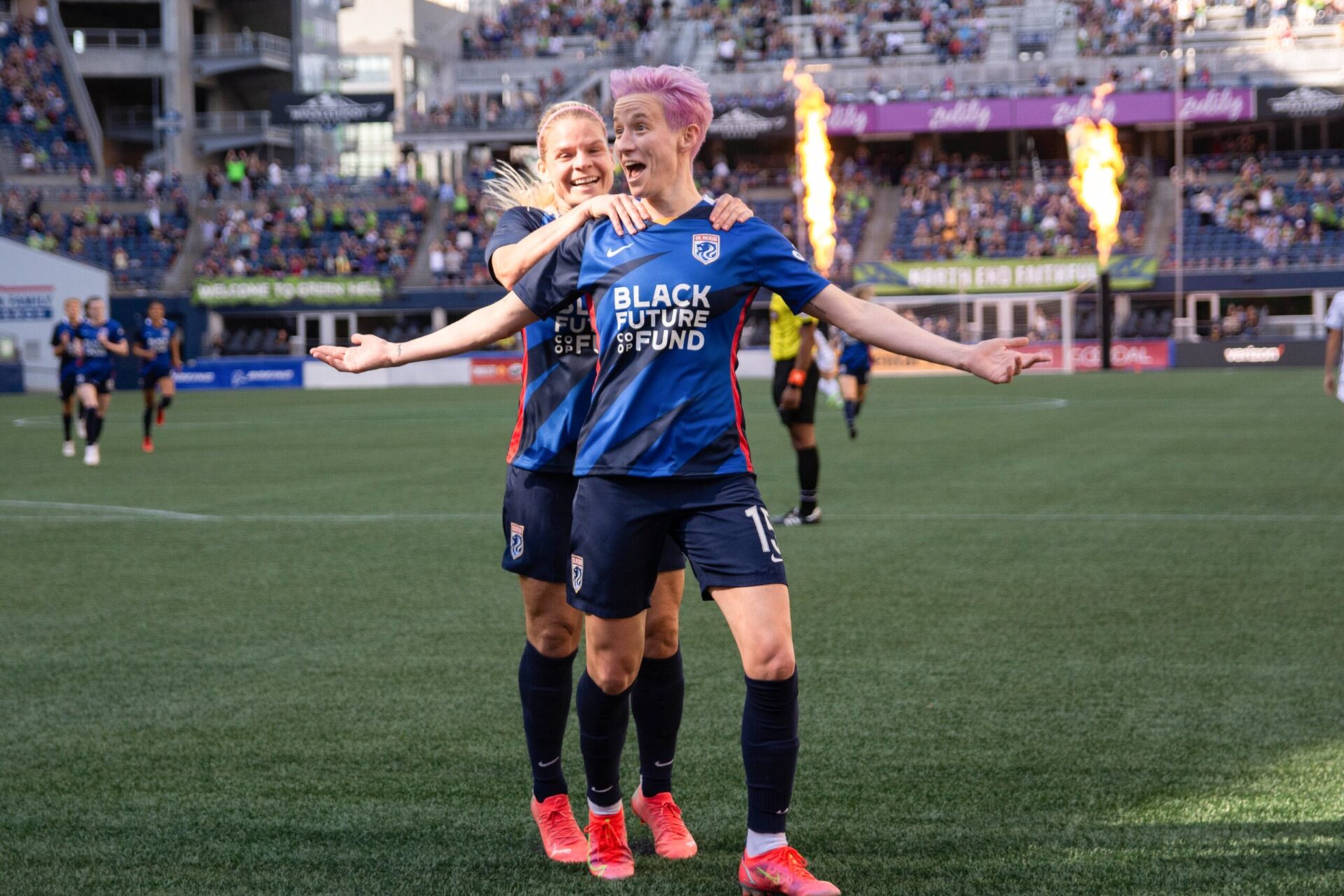 Eugénie Le Sommer a pris la direction des Etats-Unis, où elle évolue avec la star américaine Megan Rapinoe. Icon Sport