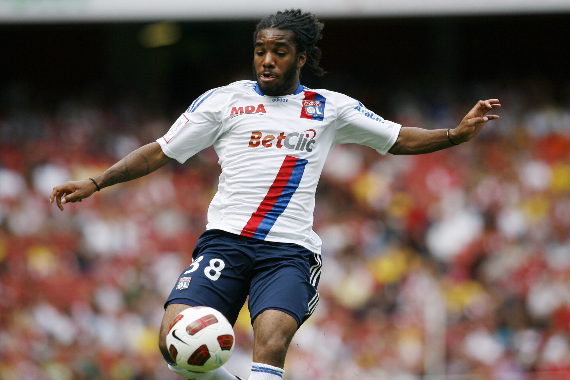 Alexandre Lacazette portant le maillot de Lyon (Icon Sport)