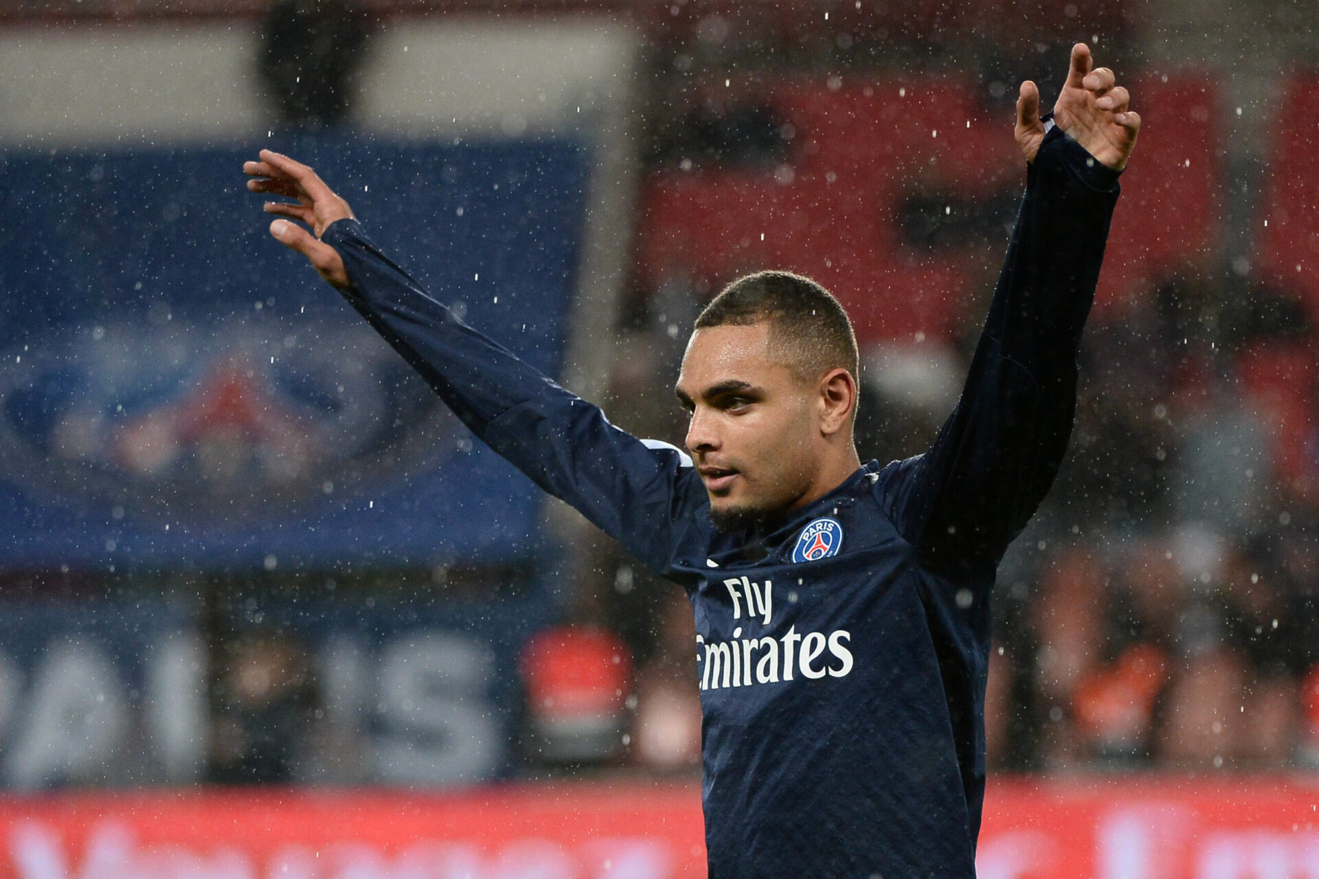 Layvin Kurzawa portant le maillot du Paris Saint-Germain (Icon Sport)