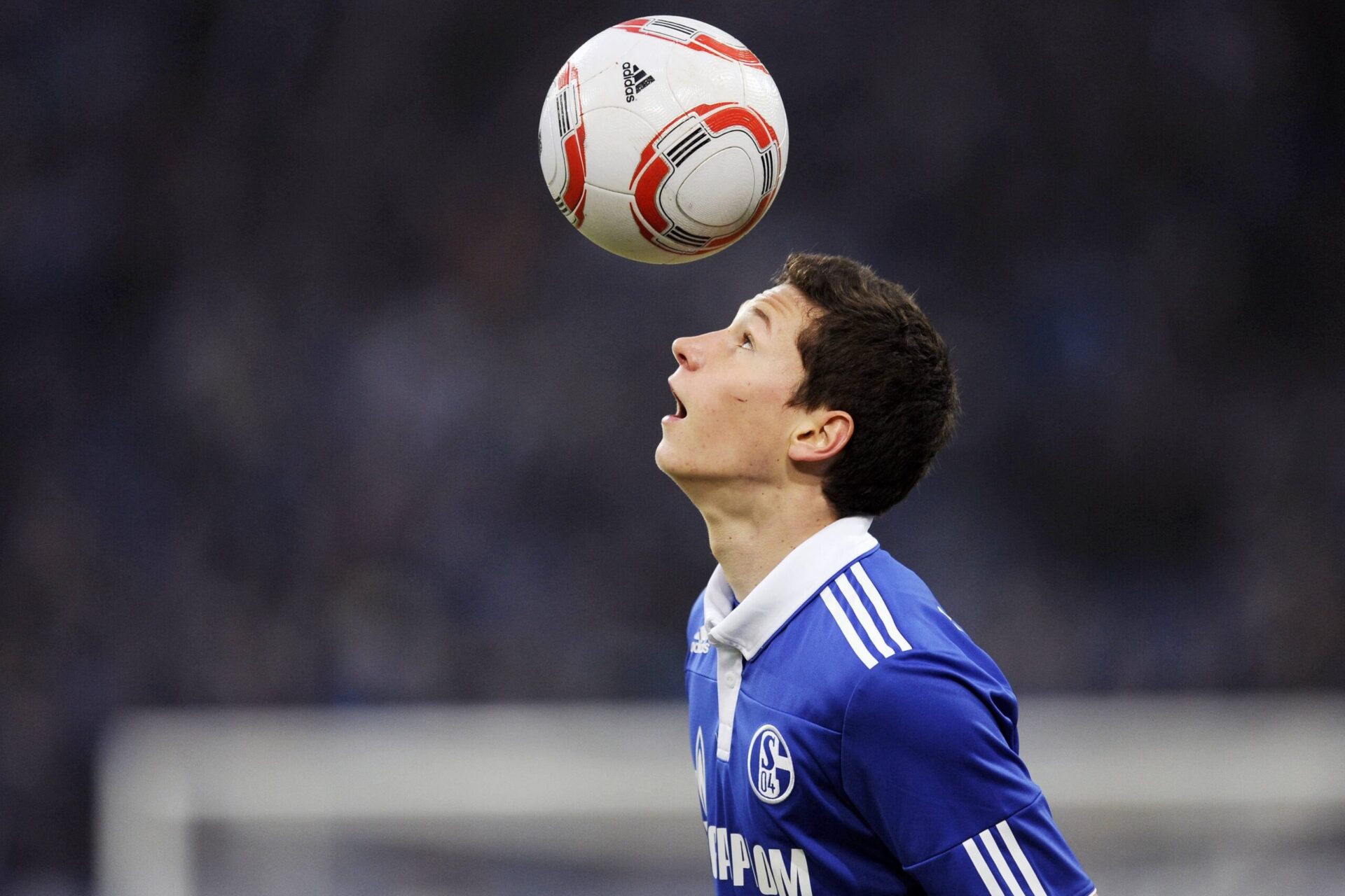 Julian Draxler commençant sa carrière professionnelle en Bundesliga avec Schalke 04 (Icon Sport)