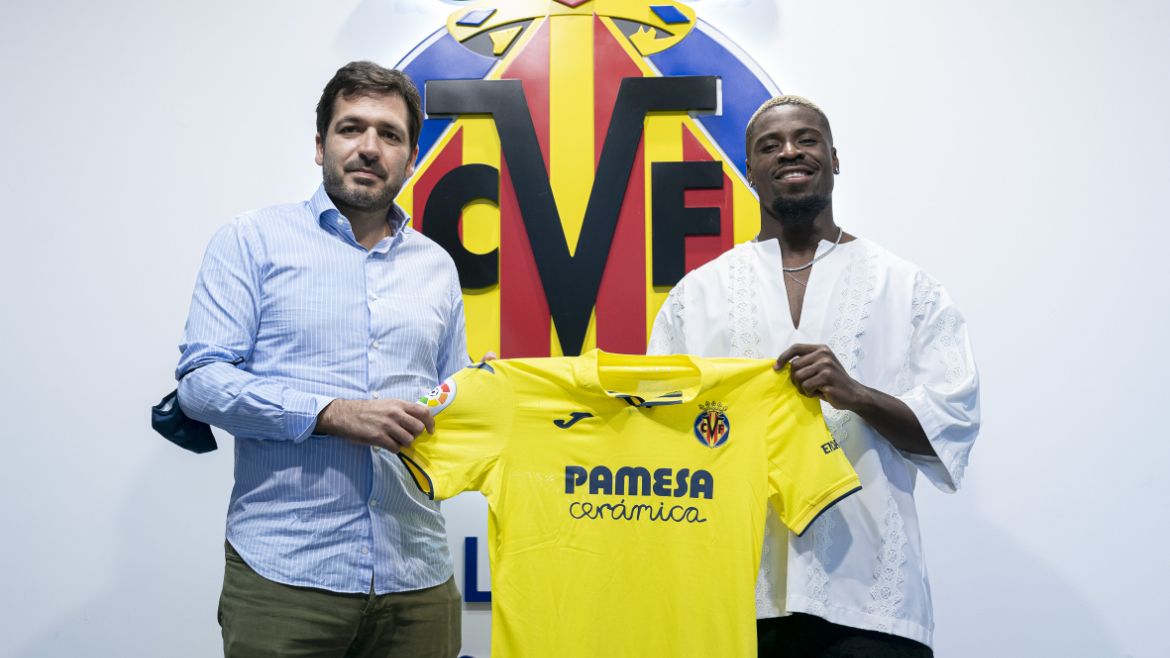 Serge Aurier sous ses nouvelles couleurs. @Villarreal