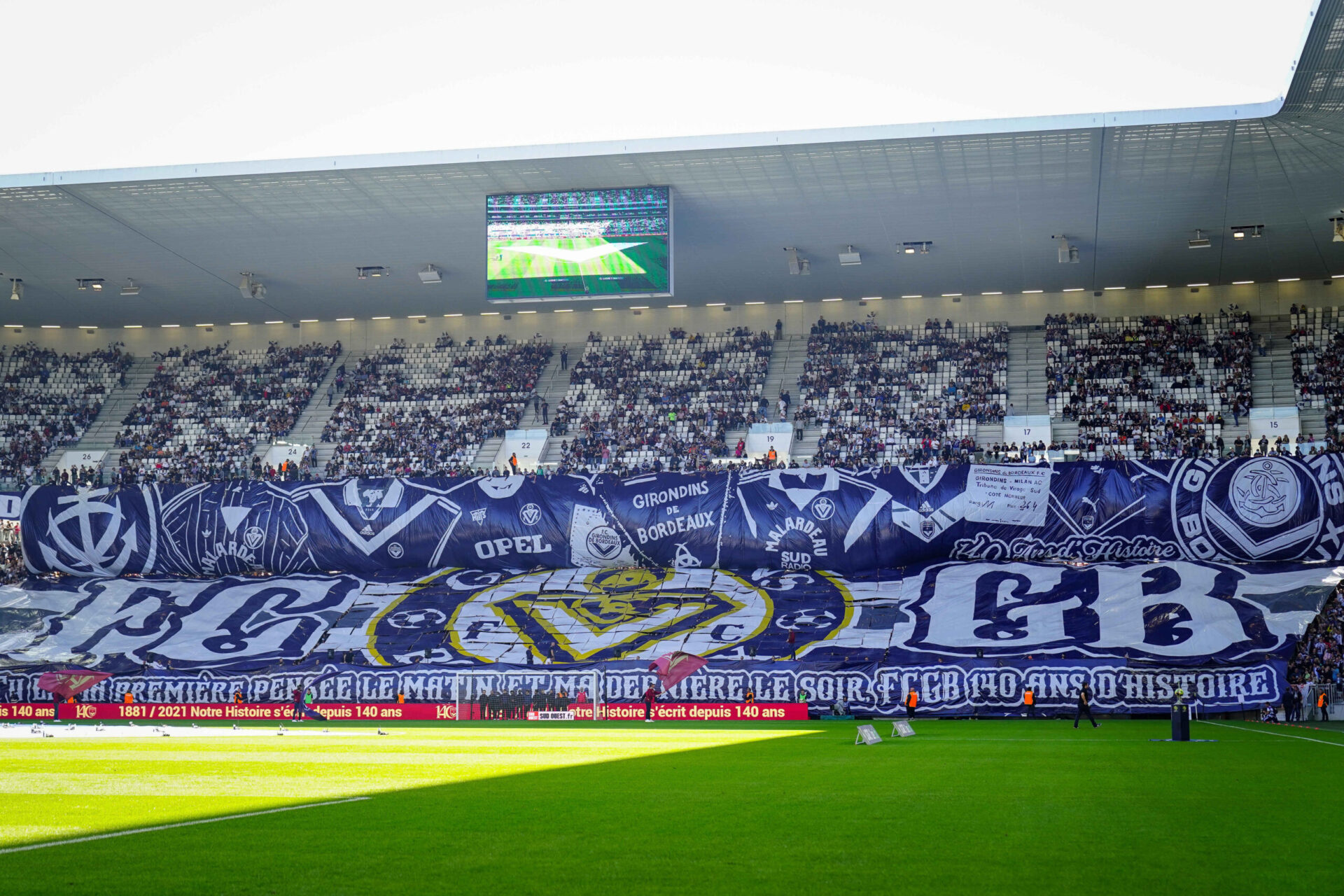 Le magnifique tifo des Ultramarines avant le coup d'envoi entre les Girondins de Bordeaux et le FC Nantes. Icon Sport