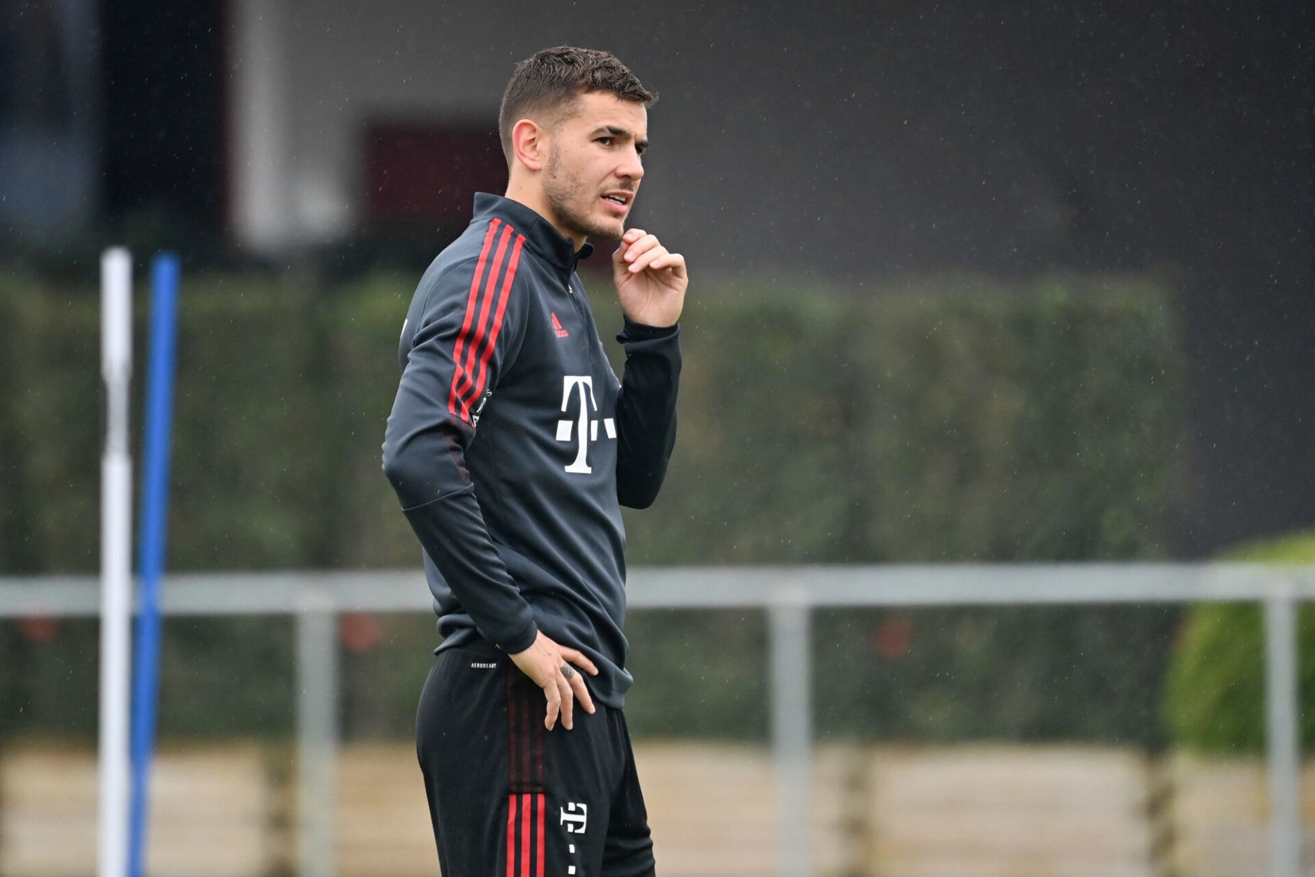 Lucas Hernandez ne pourra pas &eacute;chapper &agrave; sa convocation devant la justice espagnole, mais devrait &eacute;viter la prison. Icon Sport