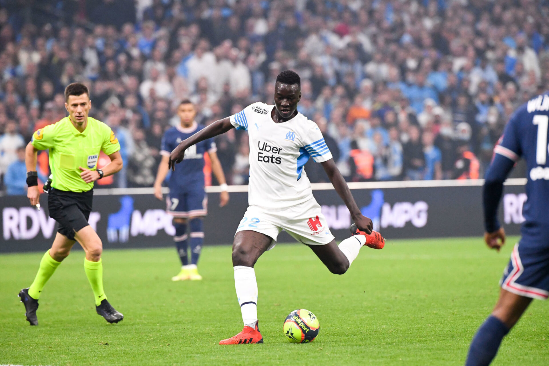 Pape Gueye a appr&eacute;ci&eacute; la chaude ambiance au V&eacute;lodrome face au PSG. Icon Sport