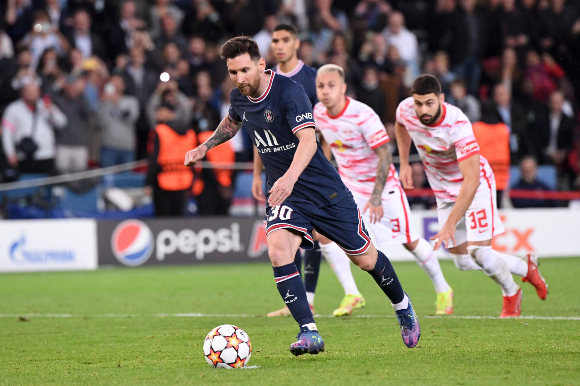 Meilleur buteur de l'histoire des Clasicos Bar&ccedil;a-Real, Lionel Messi est rest&eacute; muet contre l'Olympique de Marseille. Icon Sport