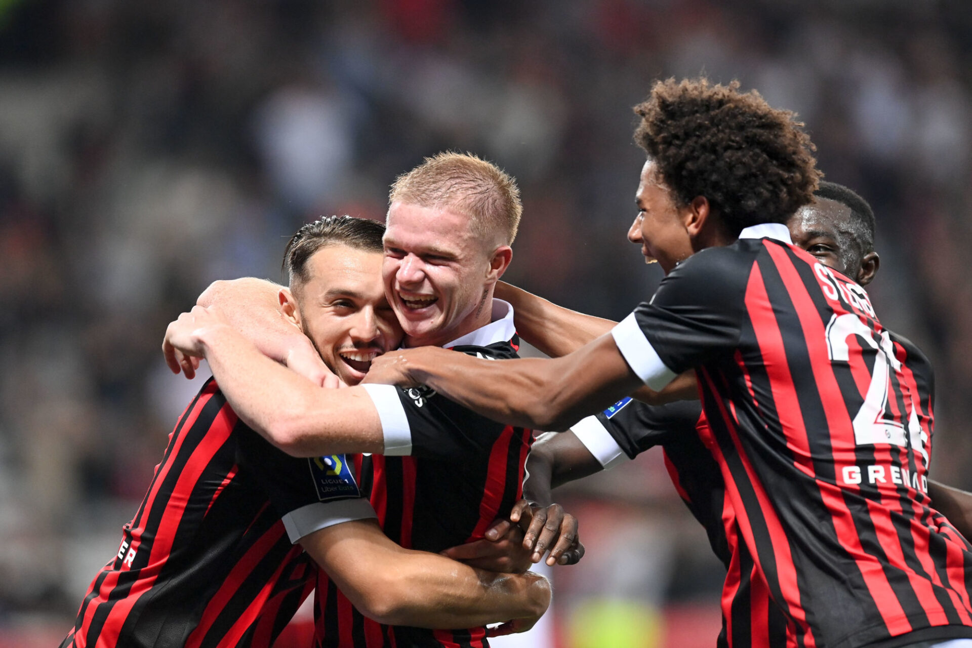 Melvin Bard a marqué son premier but en Ligue 1 sur un centre de Gouiri. Icon Sport