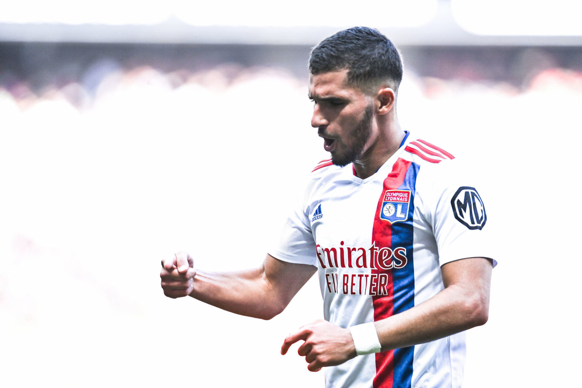 Houssem Aouar &eacute;voluera en position de milieu offensif derri&egrave;re Lucas Paqueta. Icon Sport