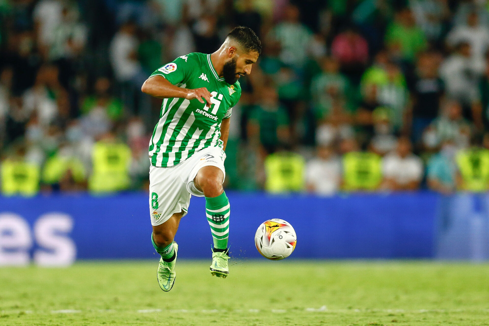 Fekir pourrait accepter de prolonger son contrat avec Los Verdiblancos (iconsport)