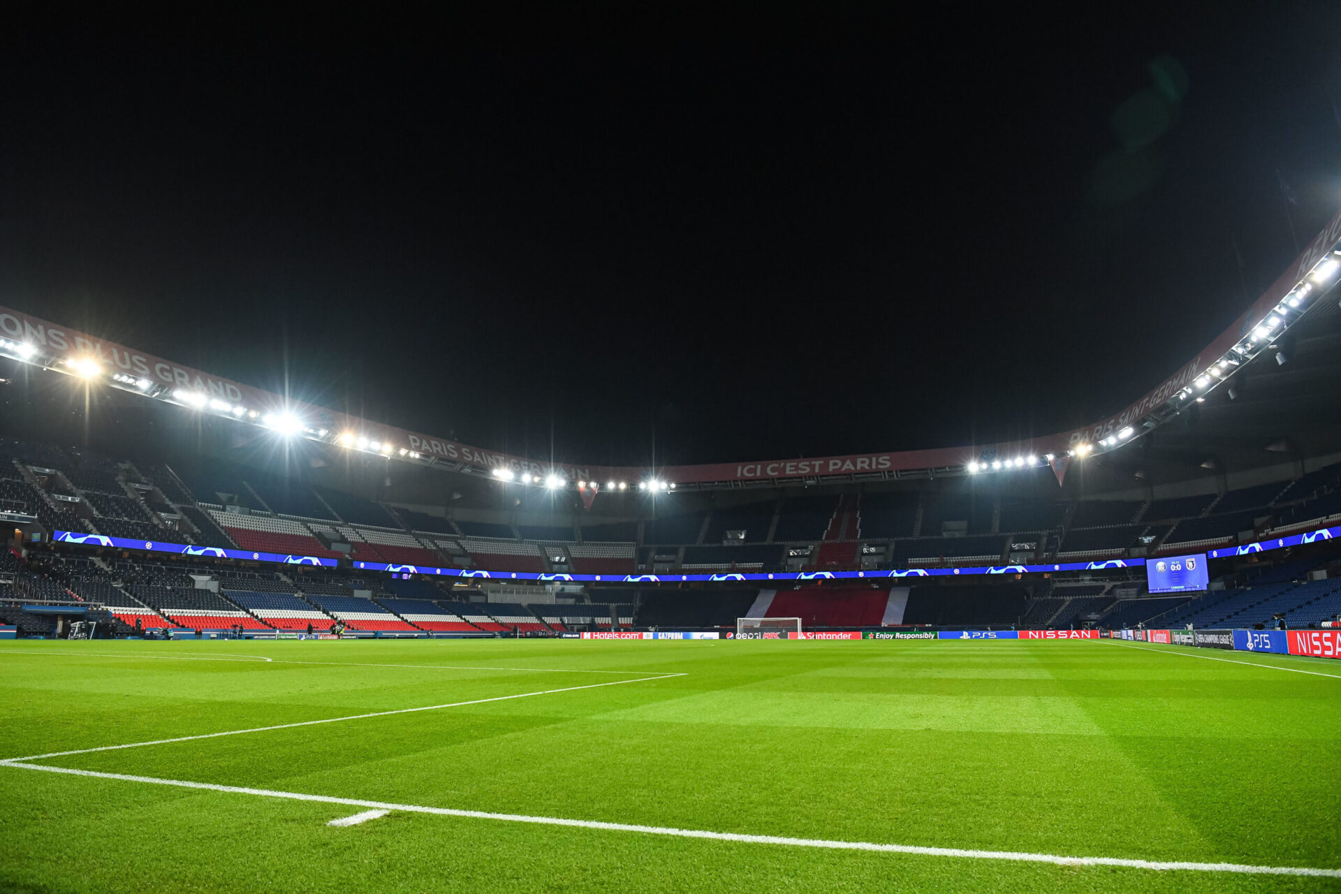 Le Parc des Princes, l'enceinte du Paris Saint-Germain (iconsport)