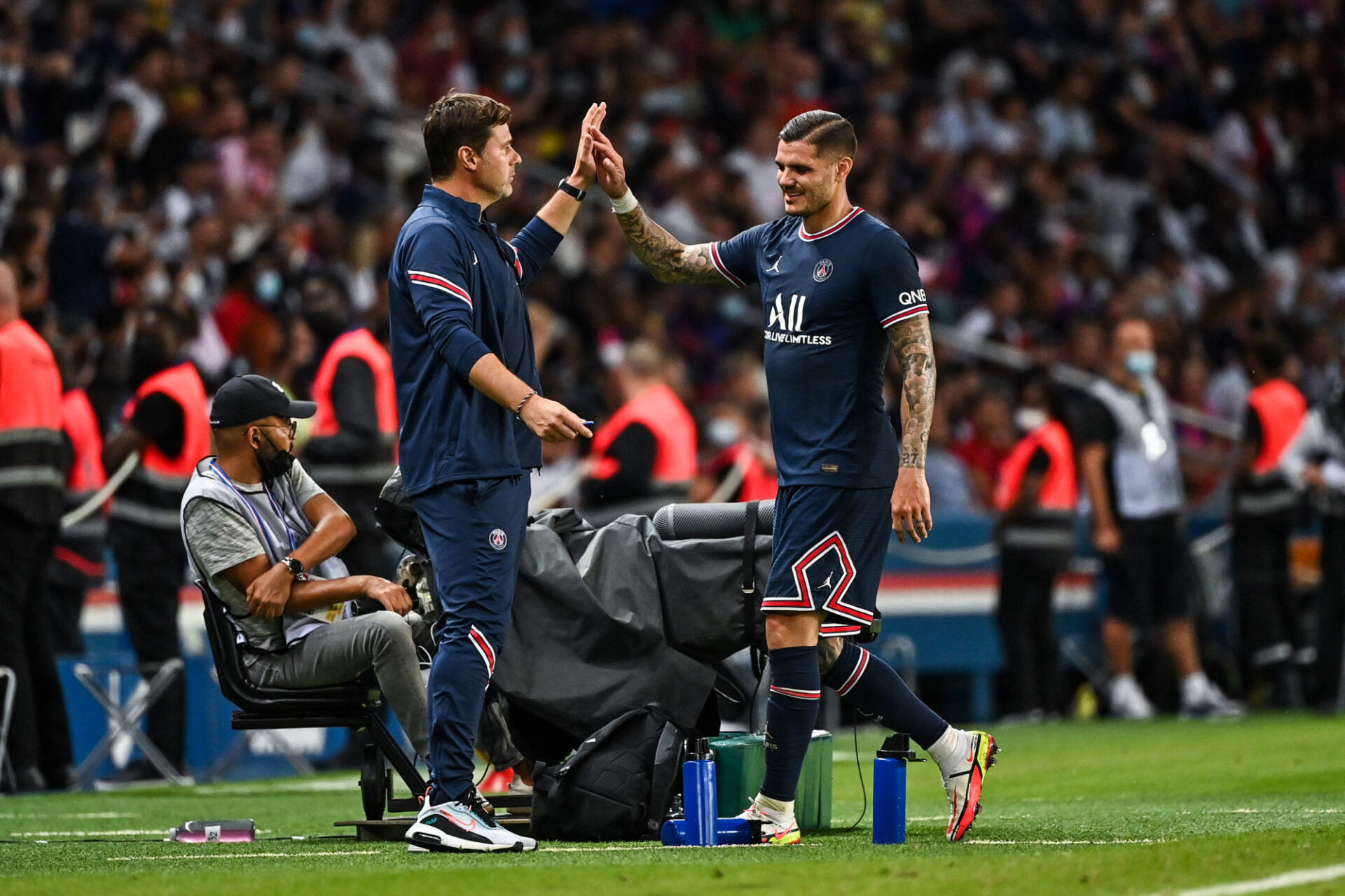 Mauricio Pochettino est convaincu que les supporters de l'OM ne franchiront pas la ligne rouge au V&eacute;lodrome contre le PSG. Icon Sport