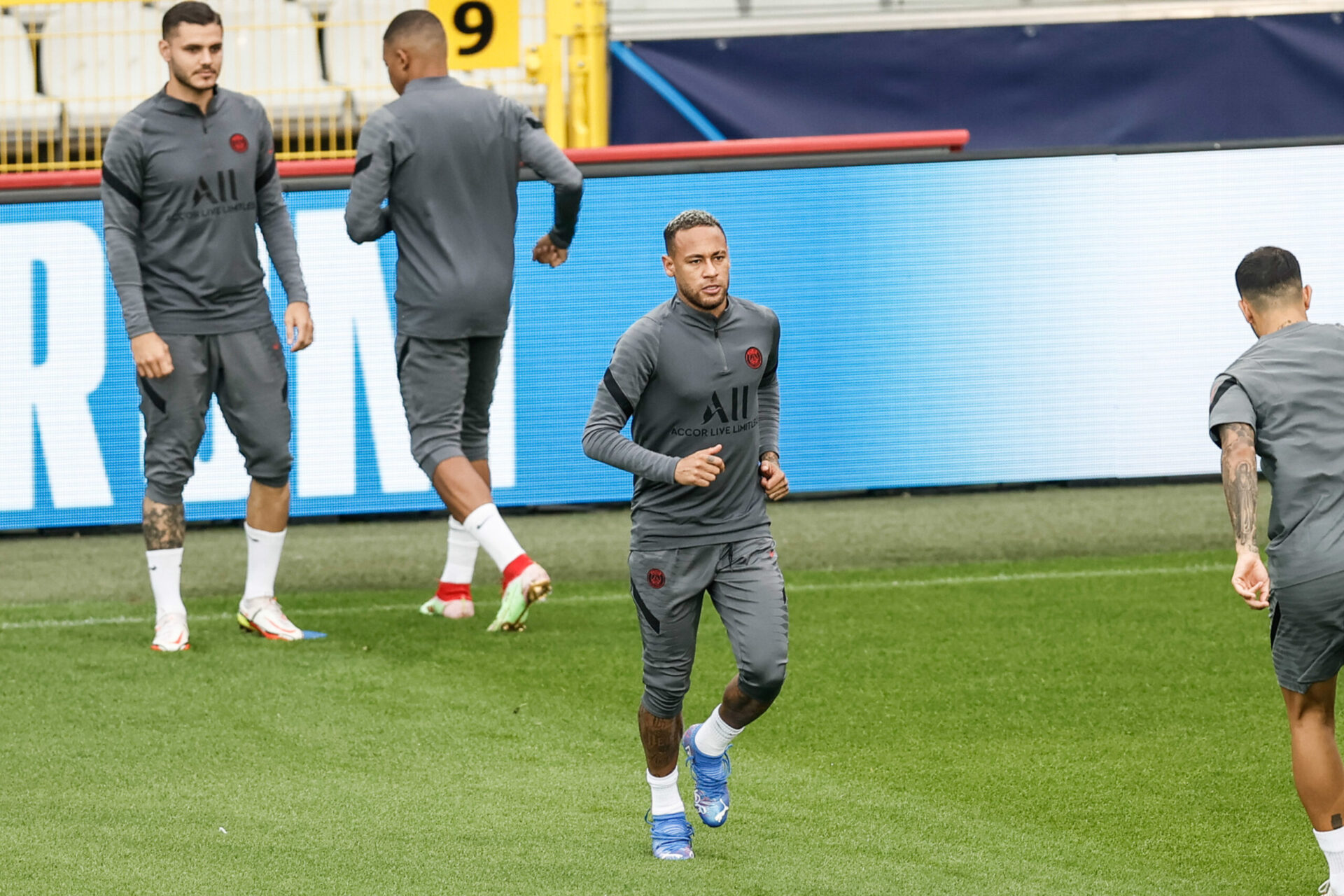 De retour &agrave; l'entra&icirc;nement, Neymar sera disponible pour affronter Marseille ce dimanche (iconsport)