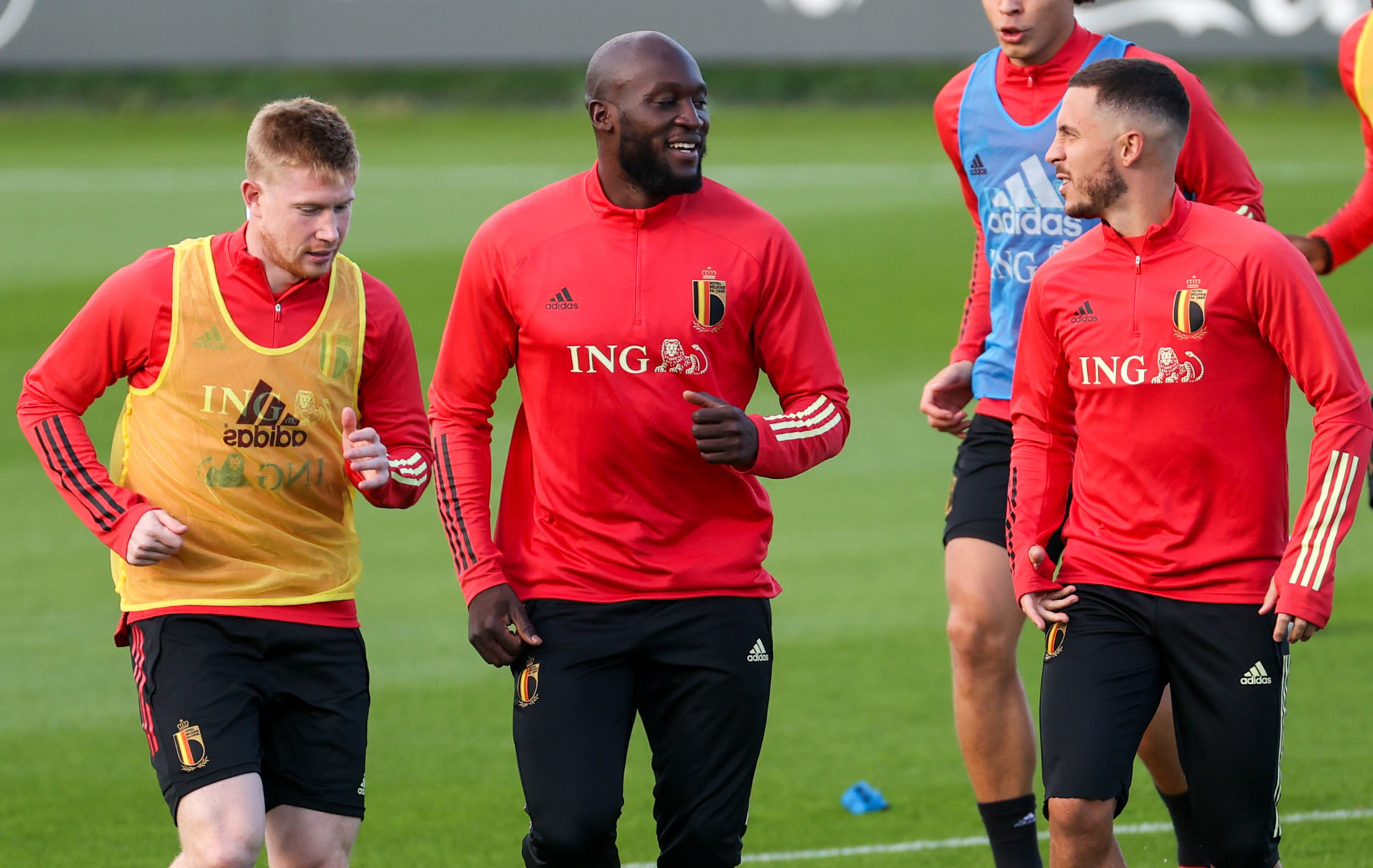 Kevin De Bruyne, Romelu Lukaku et Eden Hazard, un trio d'attaque qui fait peur à beaucoup de sélections. Icon Sport