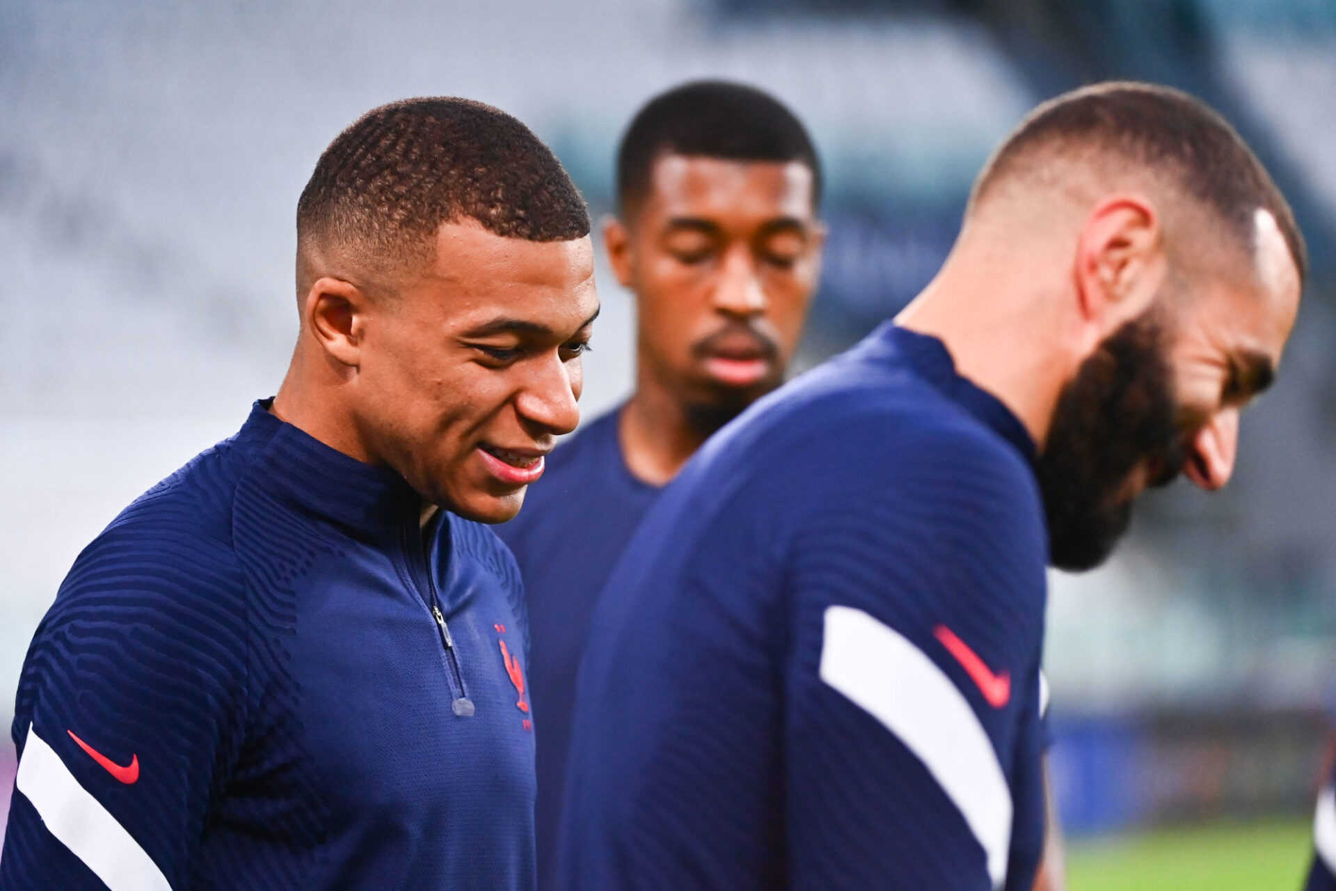 Kylian Mbappé est "heureux" d'être avec les Bleus, comme l'a assuré Deschamps. Icon Sport