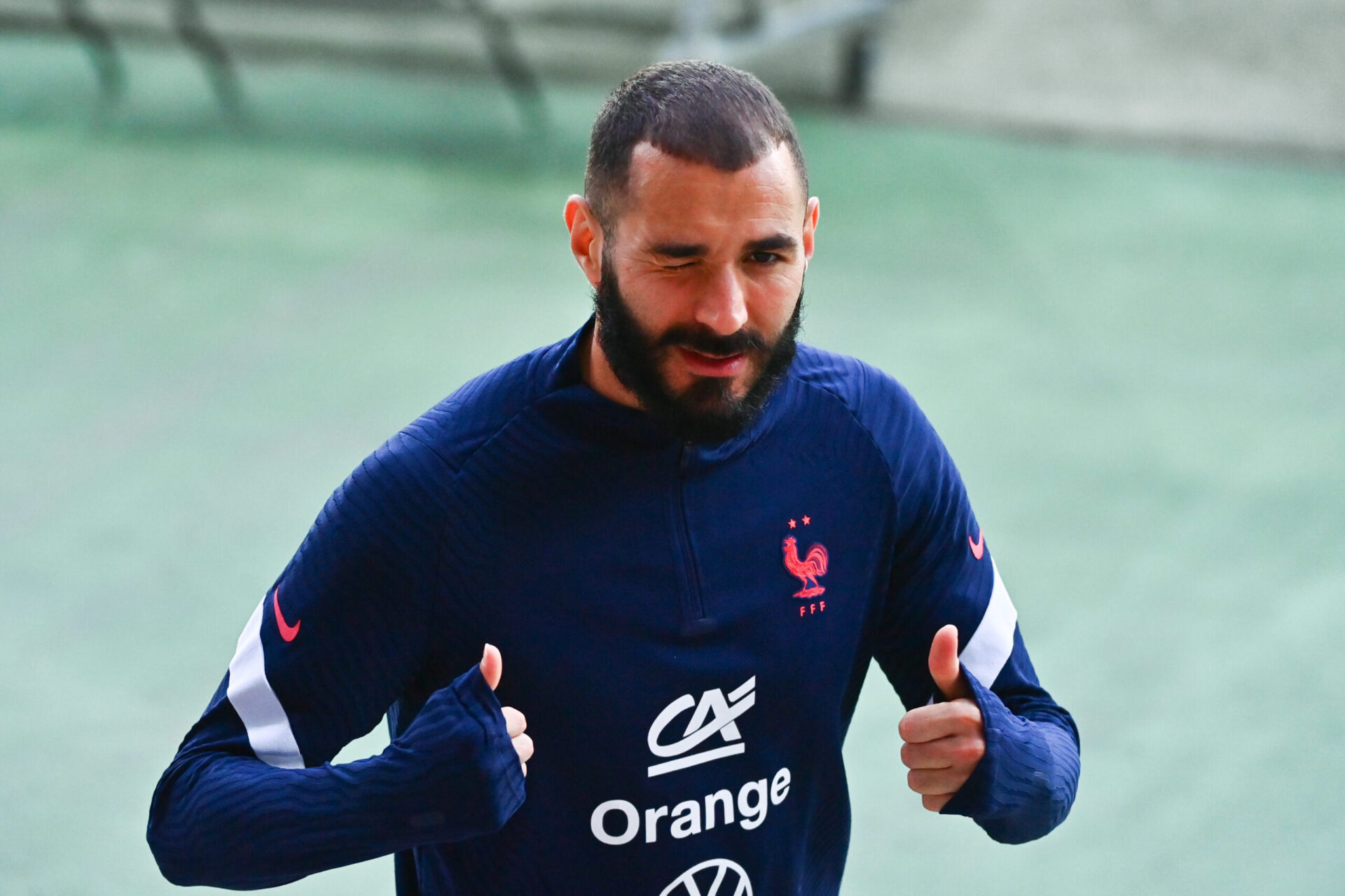 Benzema, à l'entraînement avec l'équipe de France avant la finale de Ligue des nations contre l'Espagne. Icon Sport