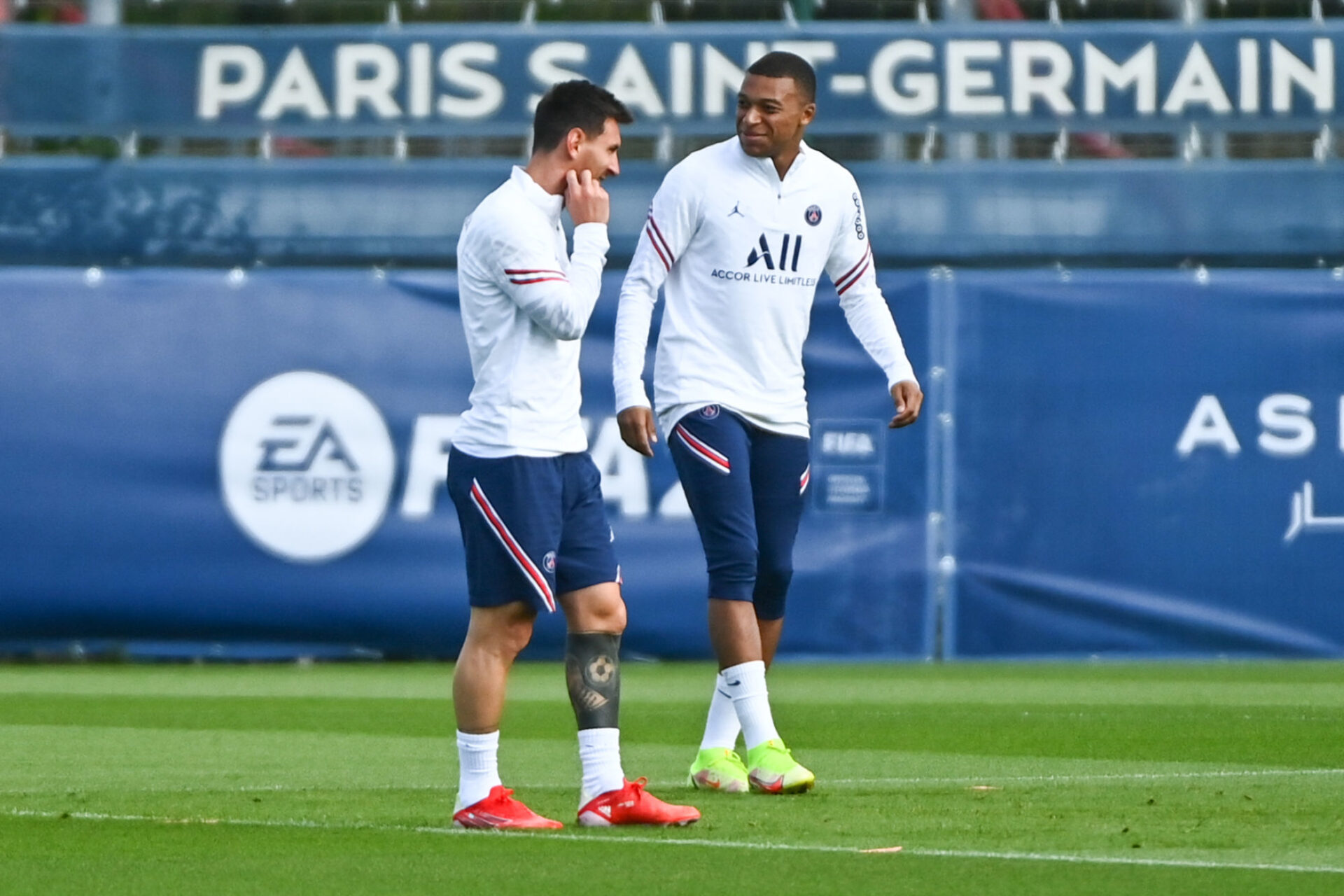 Kylian Mbappé s'amuse comme un fou avec Lionel Messi comme coéquipier. Icon Sport