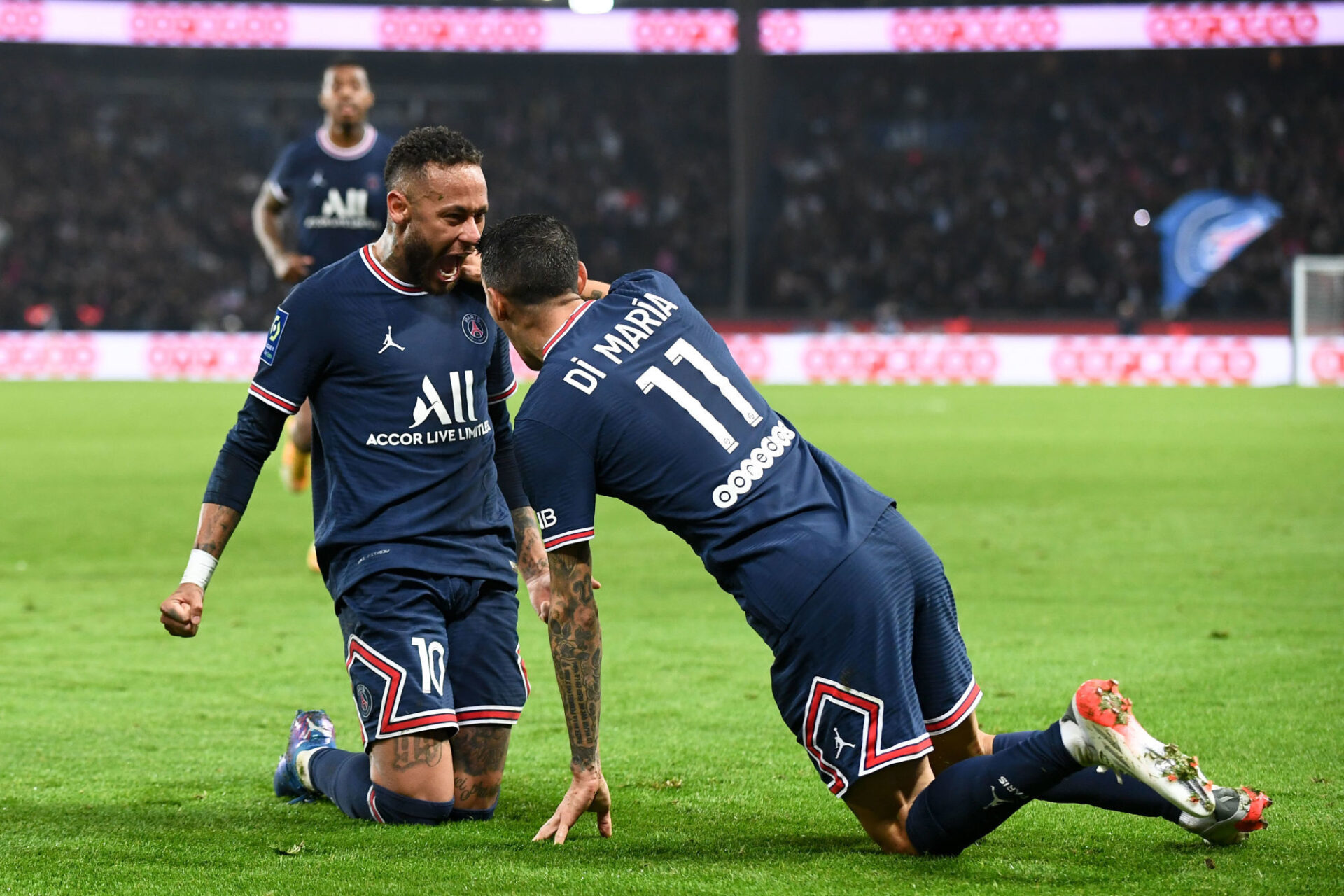 La rage de Neymar, passeur décisif pour Angel Di Maria contre le LOSC. Icon Sport