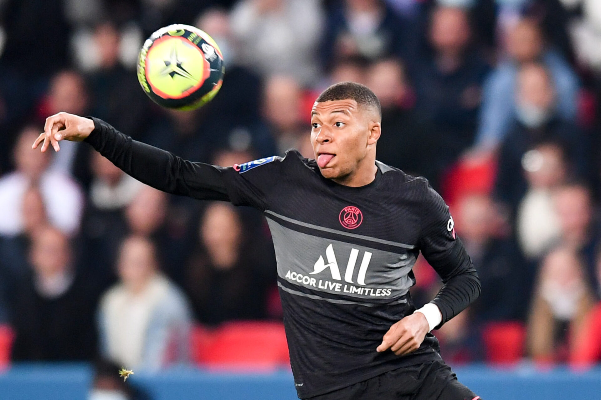 Fulgini a donn&eacute; l'avantage pour Angers face au PSG (iconsport)