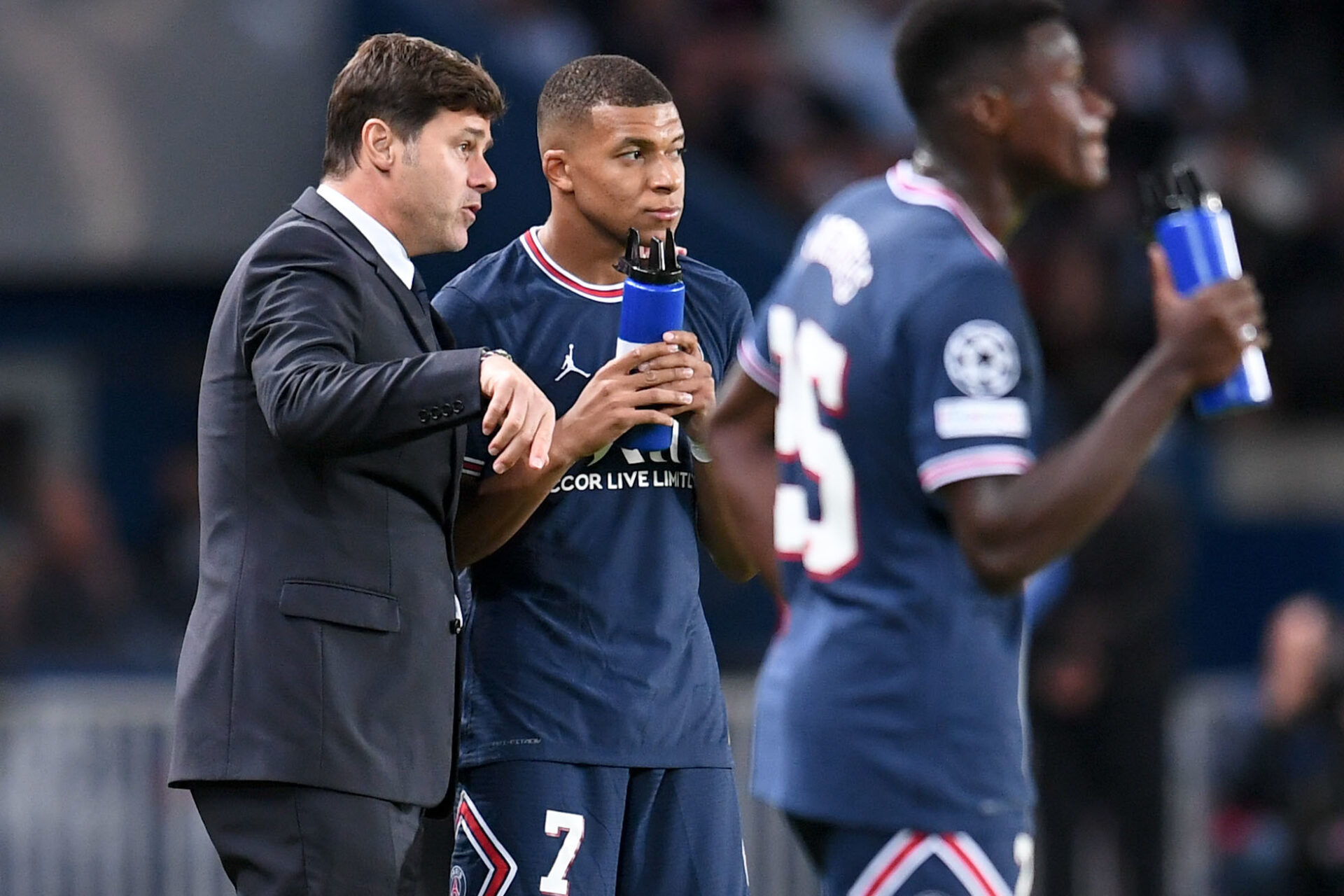 Mauricio Pochettino (&agrave; gauche) devra faire sans Kylian Mbapp&eacute; (&agrave; droite) contre le LOSC (iconsport)