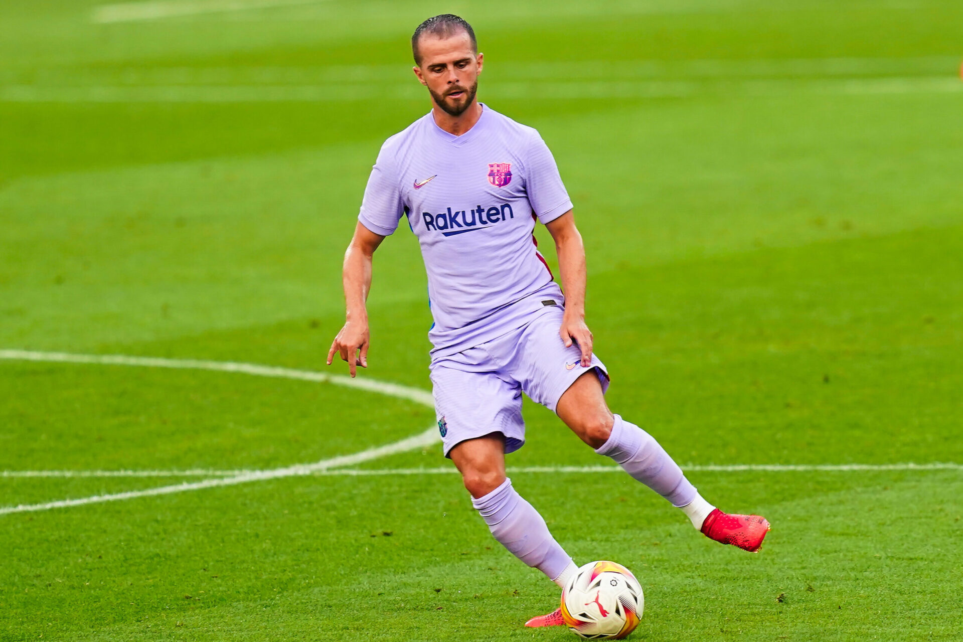 Le transfert de Miralem Pjanic au FC Barcelone contre l'arrivée d'Arthur à la Juventus fait partie des transferts suspects rapportés à la FIGC (iconsport) Le transfert de Miralem Pjanic au FC Barcelone contre l'arrivée d'Arthur à la Juventus fait partie des transferts suspects rapportés à la FIGC (iconsport)
