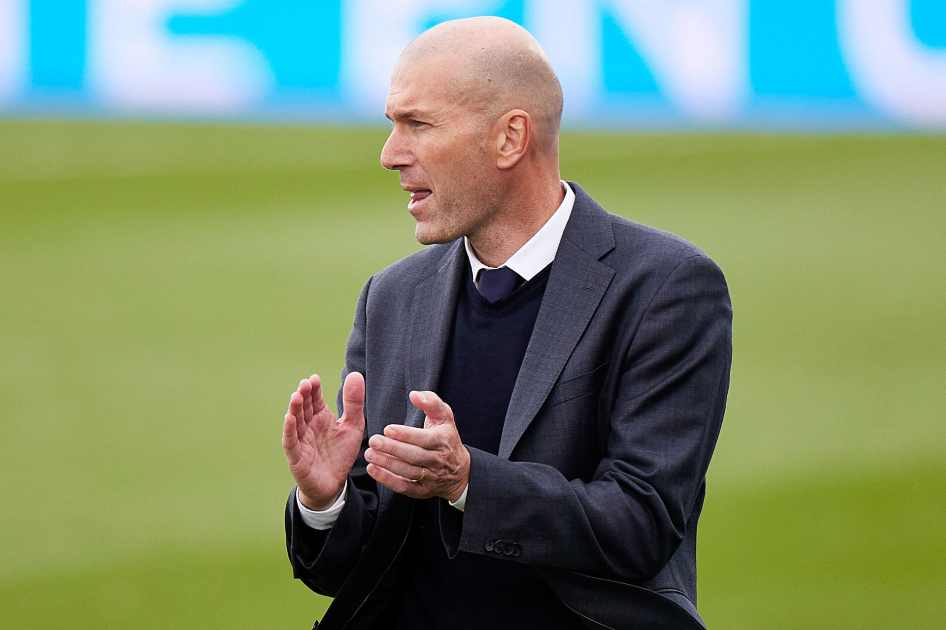 Zidane est-il int&eacute;ress&eacute; par un challenge en Angleterre ? (iconsport)