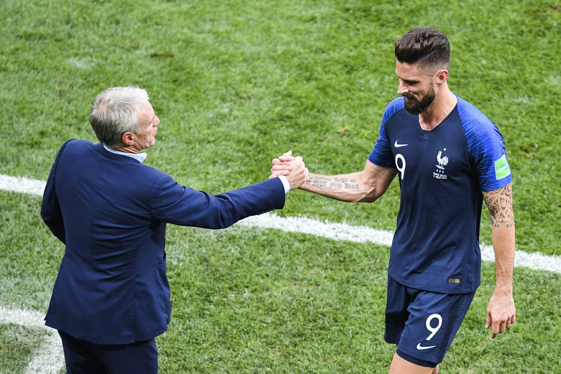 Didier Deschamps et Olivier Giroud lors de la finale de la Coupe du Monde en Russie face à la Croatie (IconSport)
