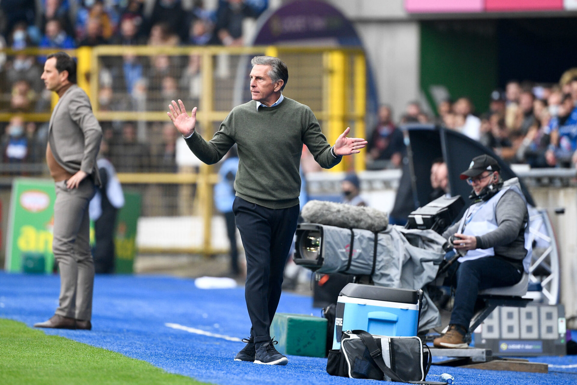 Claude Puel est serein malgr&eacute; sa situation sur un fil chez les Verts. Icon Sport