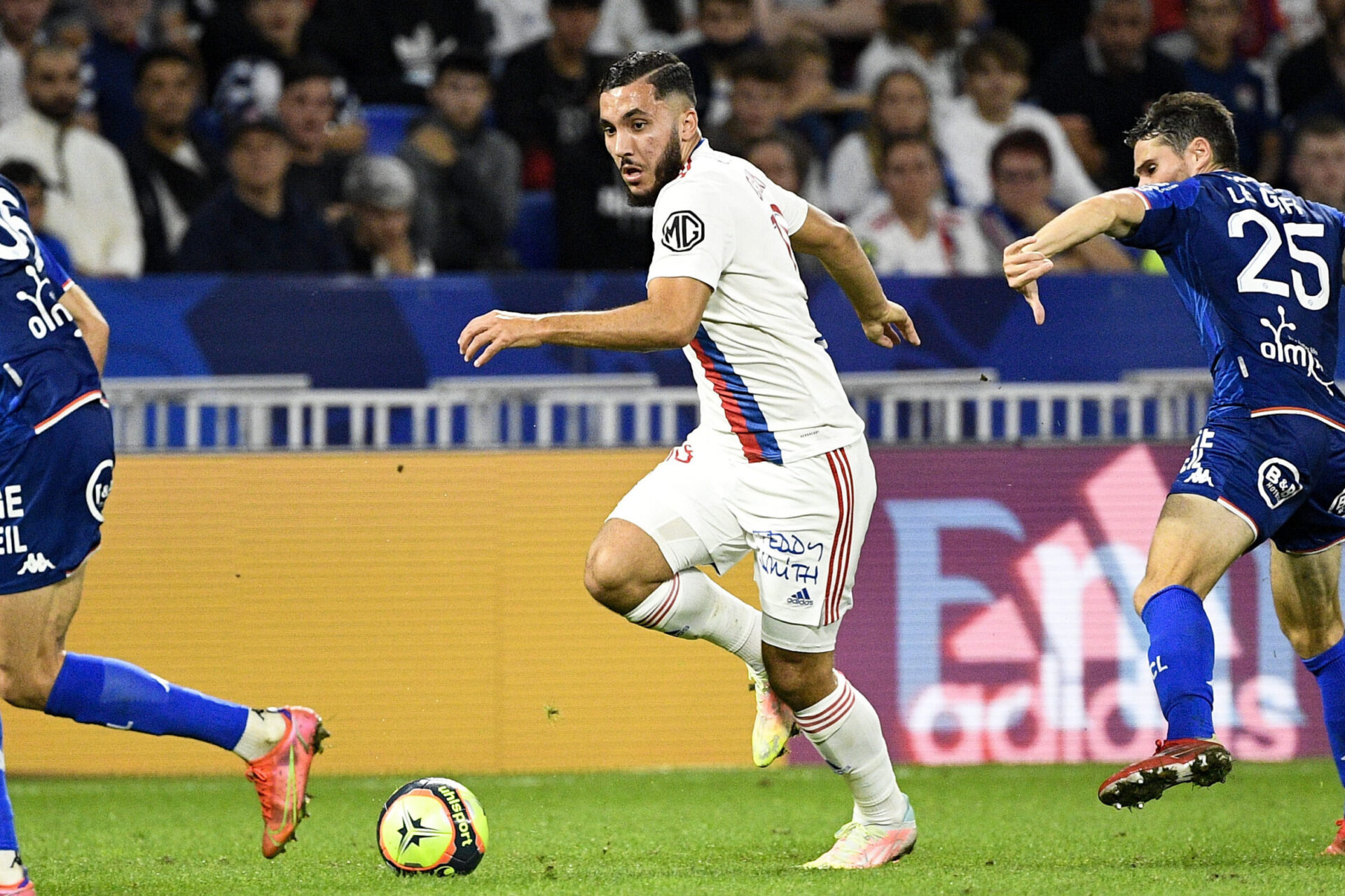 Rayan Cherki, titulaire contre l'AS Monaco avec l'Olympique Lyonnais lors du choc de la 10&egrave;me journ&eacute;e de Ligue 1. Icon Sport