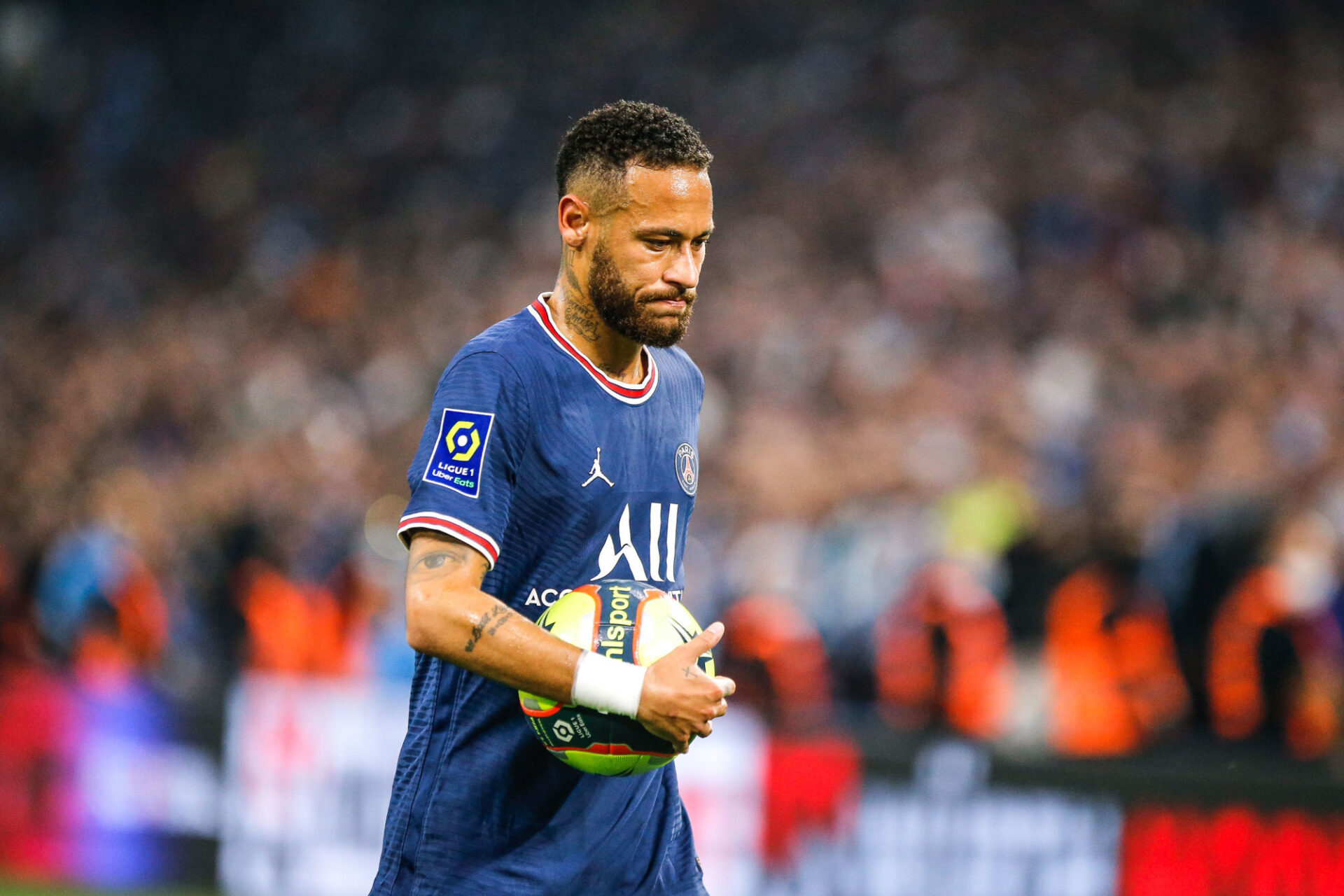 Mauricio Pochettino, l'entraîneur du PSG, fait face à son homologue de l'OM Jorge Sampaoli lors du Classique de Ligue 1, dimanche 24 octobre. Icon Sport Mauricio Pochettino, l'entraîneur du PSG, fait face à son homologue de l'OM Jorge Sampaoli lors du Classique de Ligue 1, dimanche 24 octobre. Icon Sport