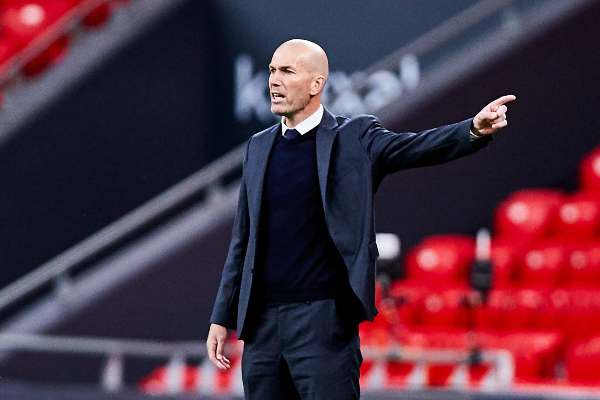 Si son agent serait favorable à cette idée, Zidane est encore loin d'avoir signé au PSG (iconsport)