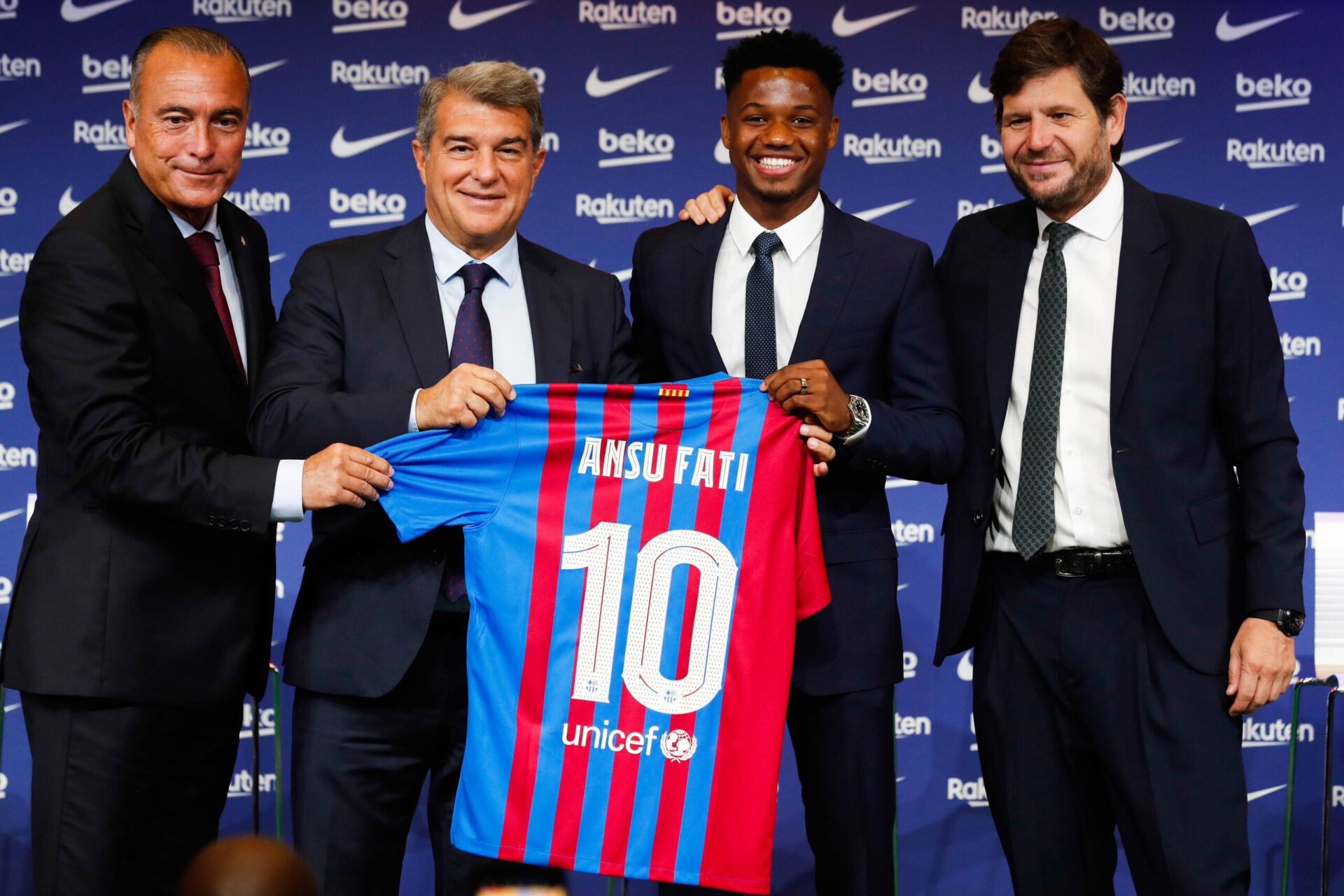Ansu Fati a prolong&eacute; avec le FC Barcelone jusqu'en juin 2027 (iconsport)