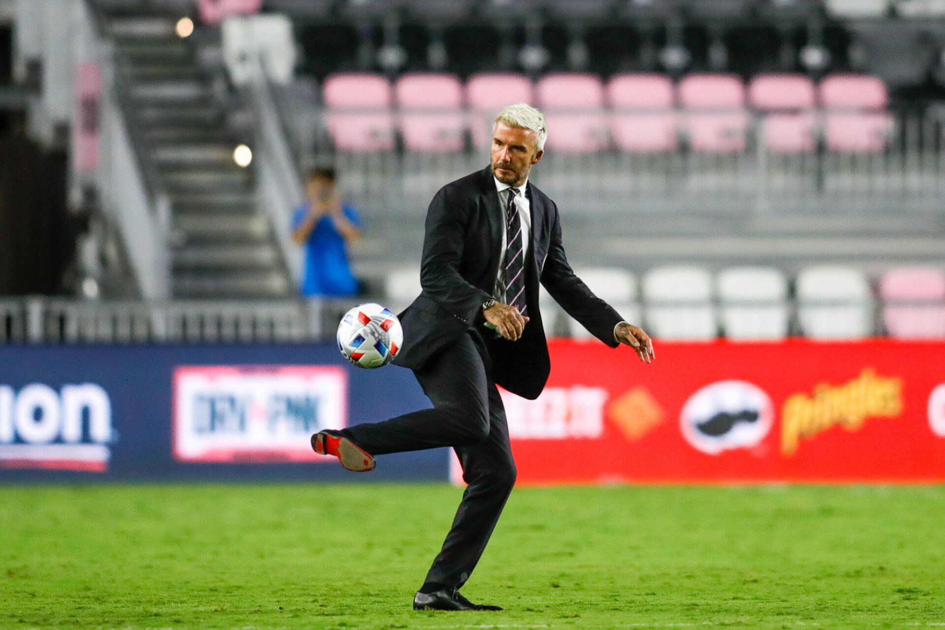 D'autres anciens footballeurs ont déjà fait comme David Beckham (iconsport) D'autres anciens footballeurs ont déjà fait comme David Beckham (iconsport)