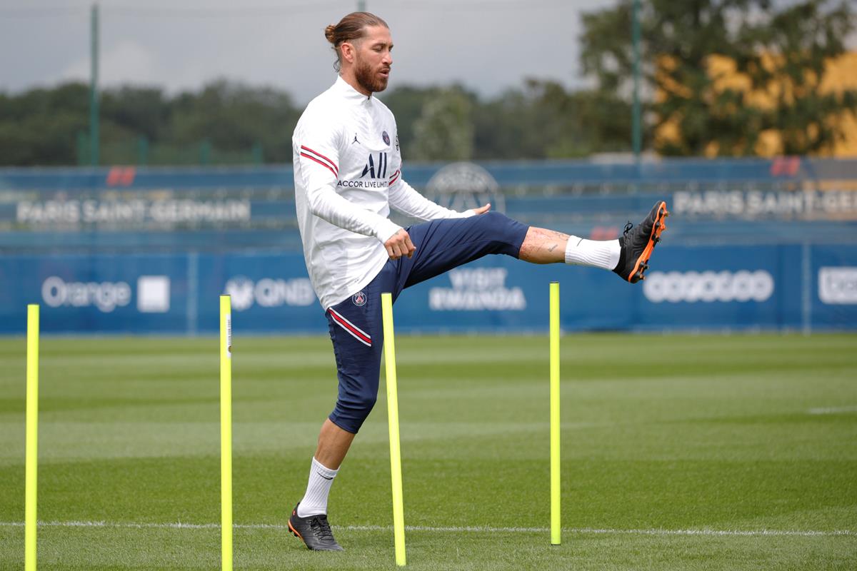 Ramos pourrait intégrer le groupe parisien qui recevra Nantes lors de la quatorzième journée de Ligue 1, le 20 novembre (psg.fr)