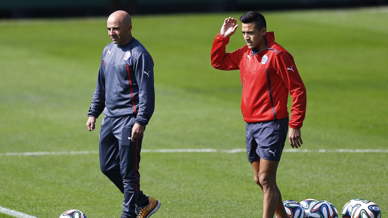 Sampaoli et Sánchez se connaissent parfaitement après avoir collaboré en sélection chilienne (Carlos Parra - Reuters)