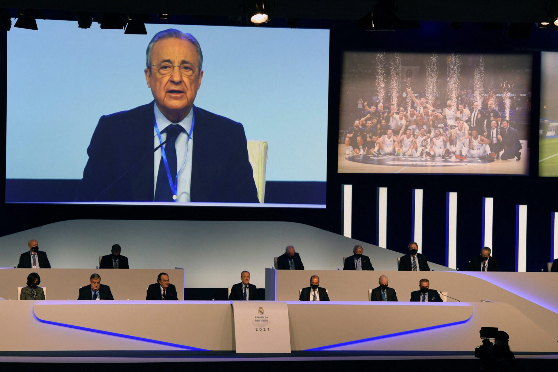 Florentino Pérez lors de l'assemblée générale des socios, le 20 novembre 2021 (IconSport)