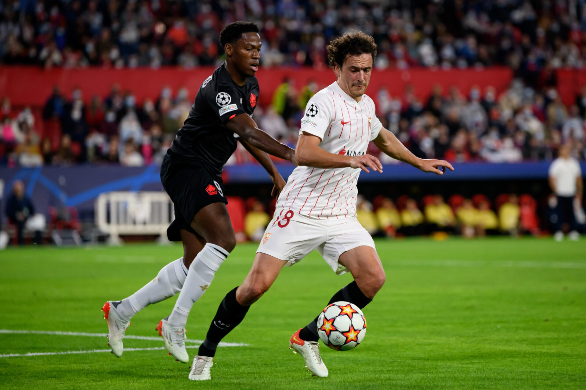 Peu avant la mi-temps, Delaney a permis à David d'égaliser sur penalty pour Lille (iconsport)