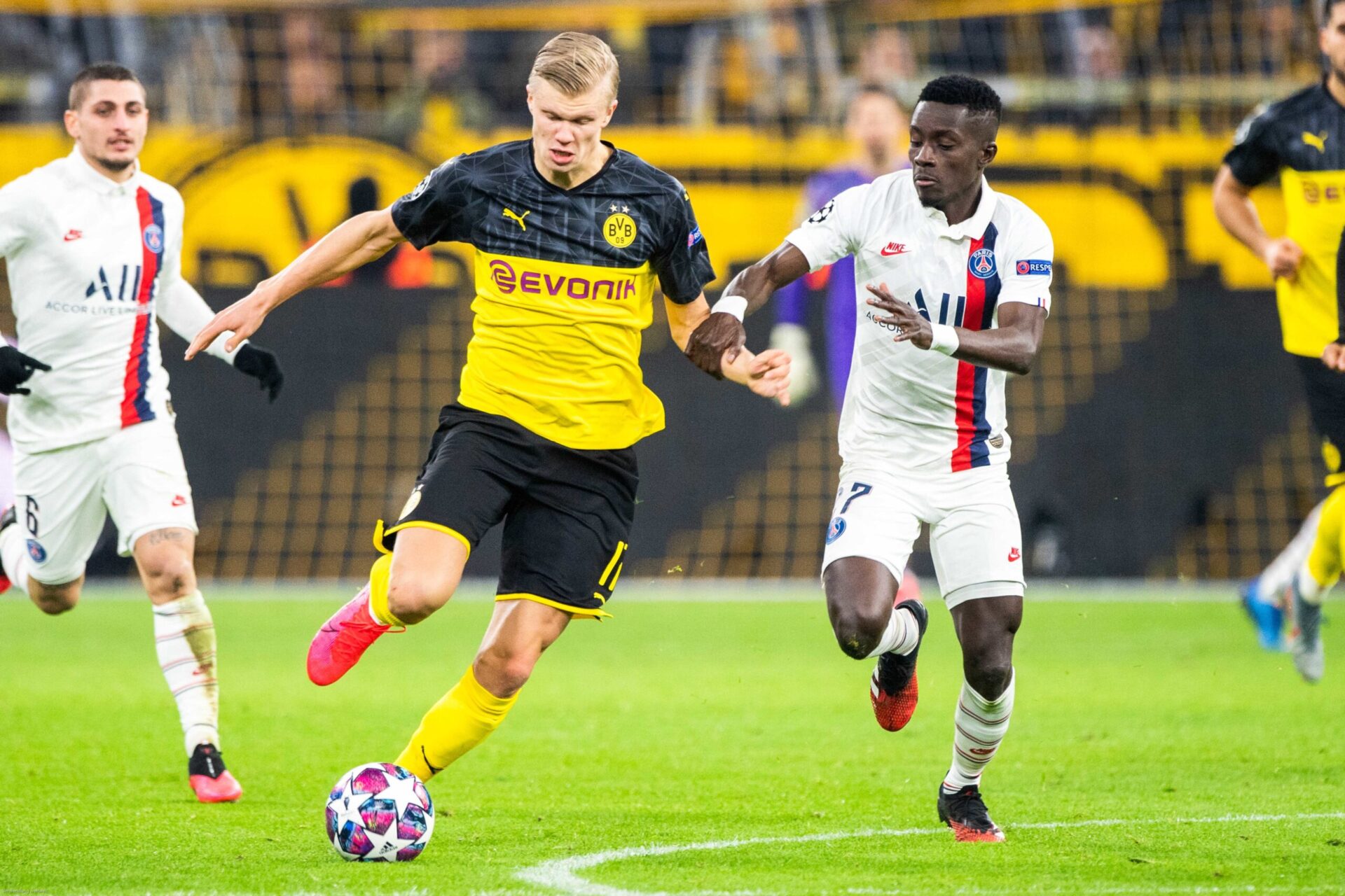 Bless&eacute; &agrave; la hanche, Erling Haaland a manqu&eacute; plus d'un mois de comp&eacute;tition avec le Borussia Dortmund. Icon Sport
