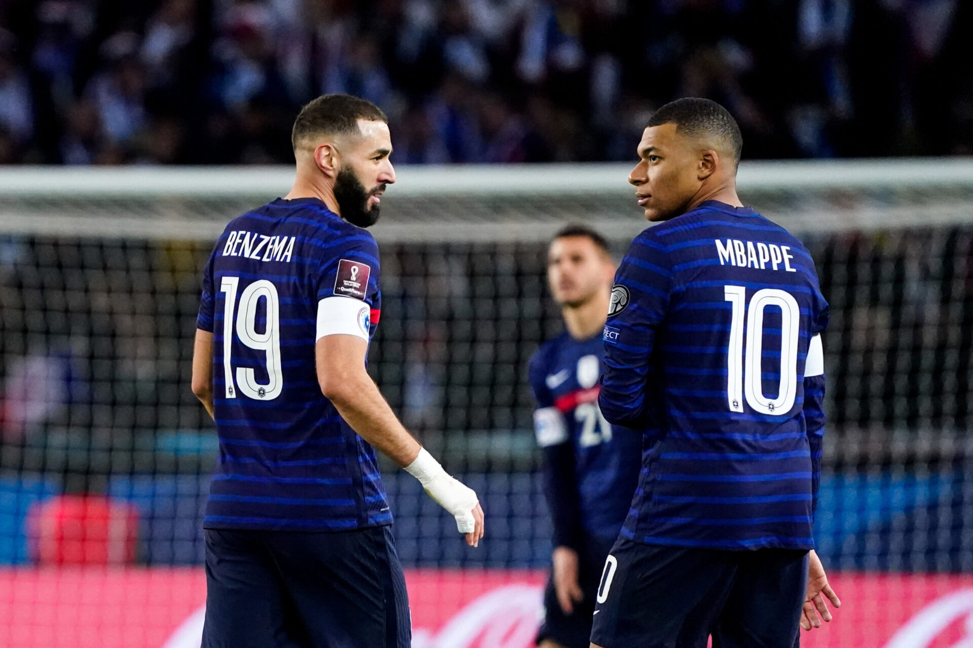 Benzema et Mbappé ont fait exploser le Kazakhstan, en inscrivant deux et quatre buts, respectivement. Icon Sport